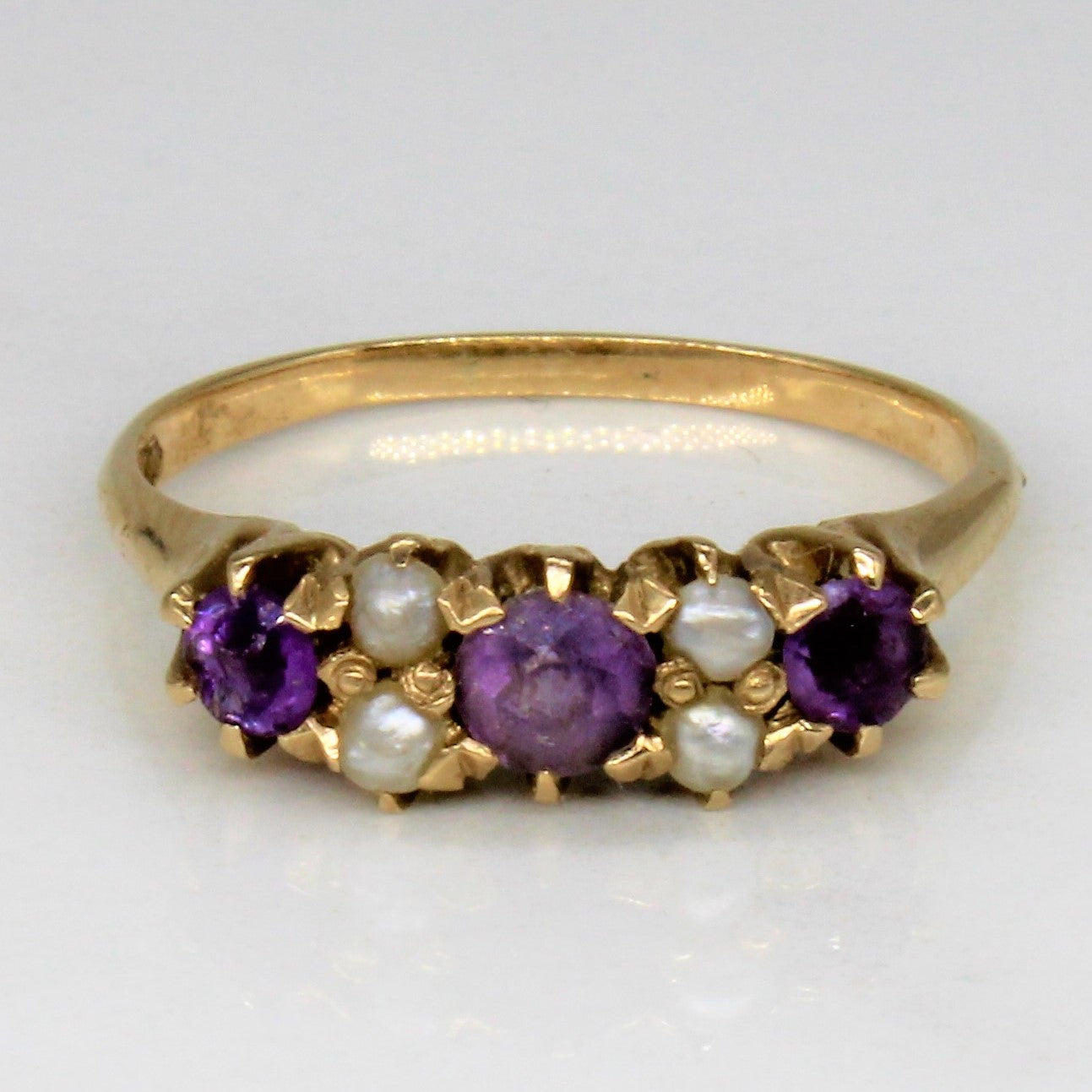 Edwardian Amethyst & Pearl Ring | 0.35ctw | SZ 7.25 |