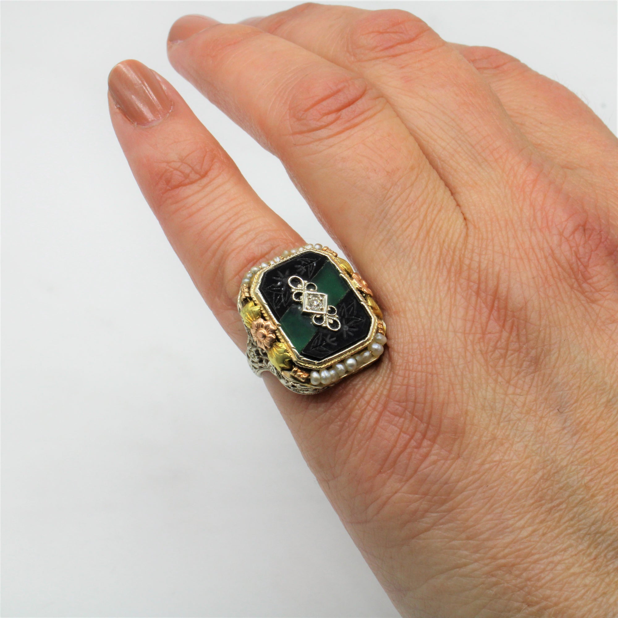 Pearl Detailed Onyx Agate Diamond Cocktail Ring  | 0.02ctw | SZ 4.25 |