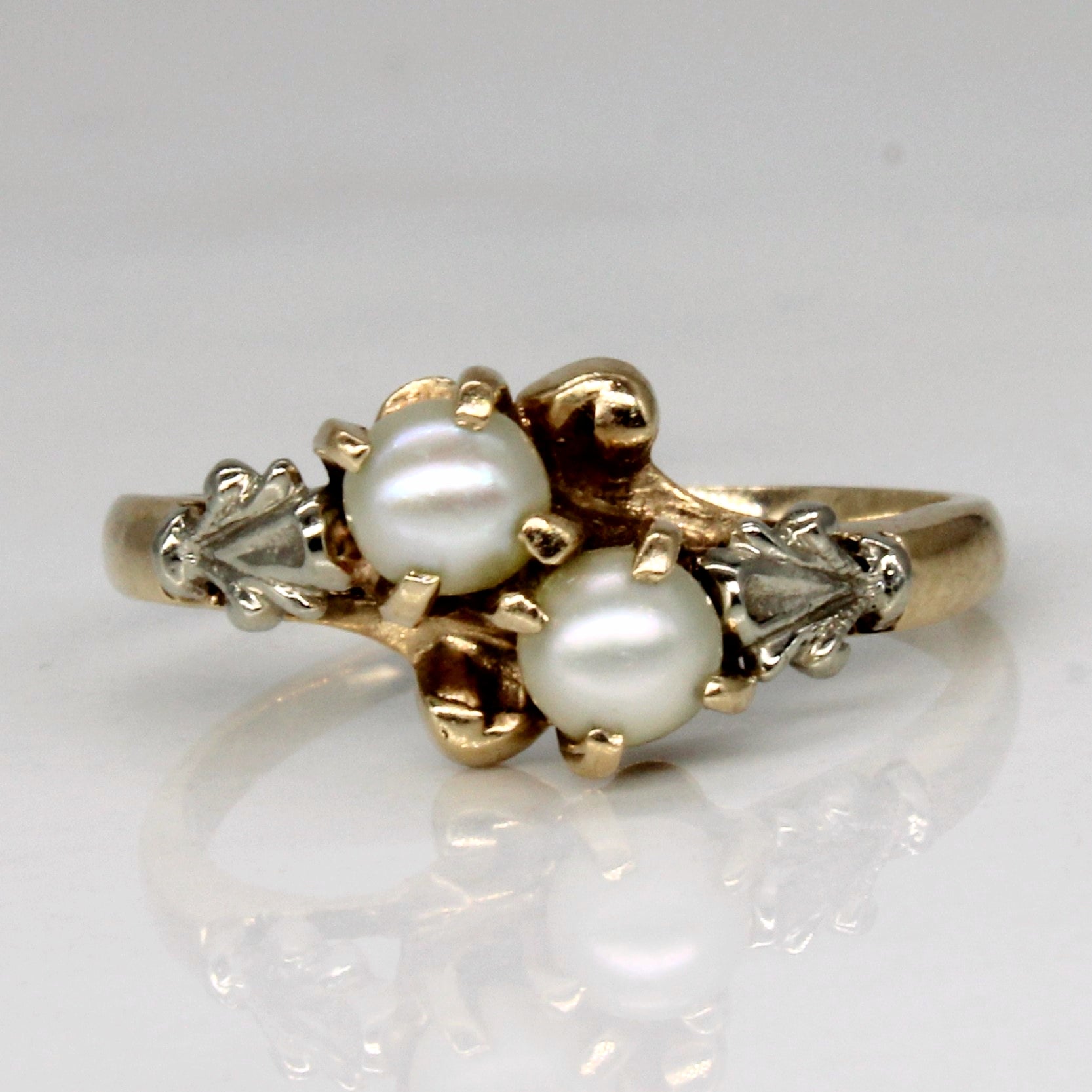 Retro Two Tone Pearl Bypass Ring | SZ 5.5 |
