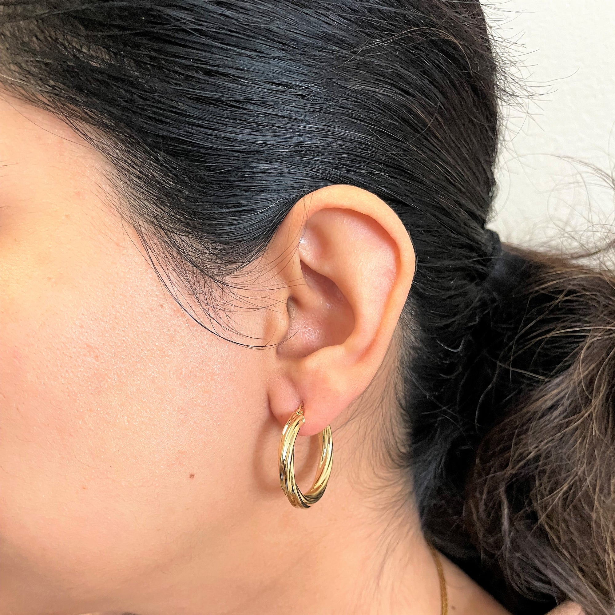 Textured Yellow Gold Hoop Earrings |