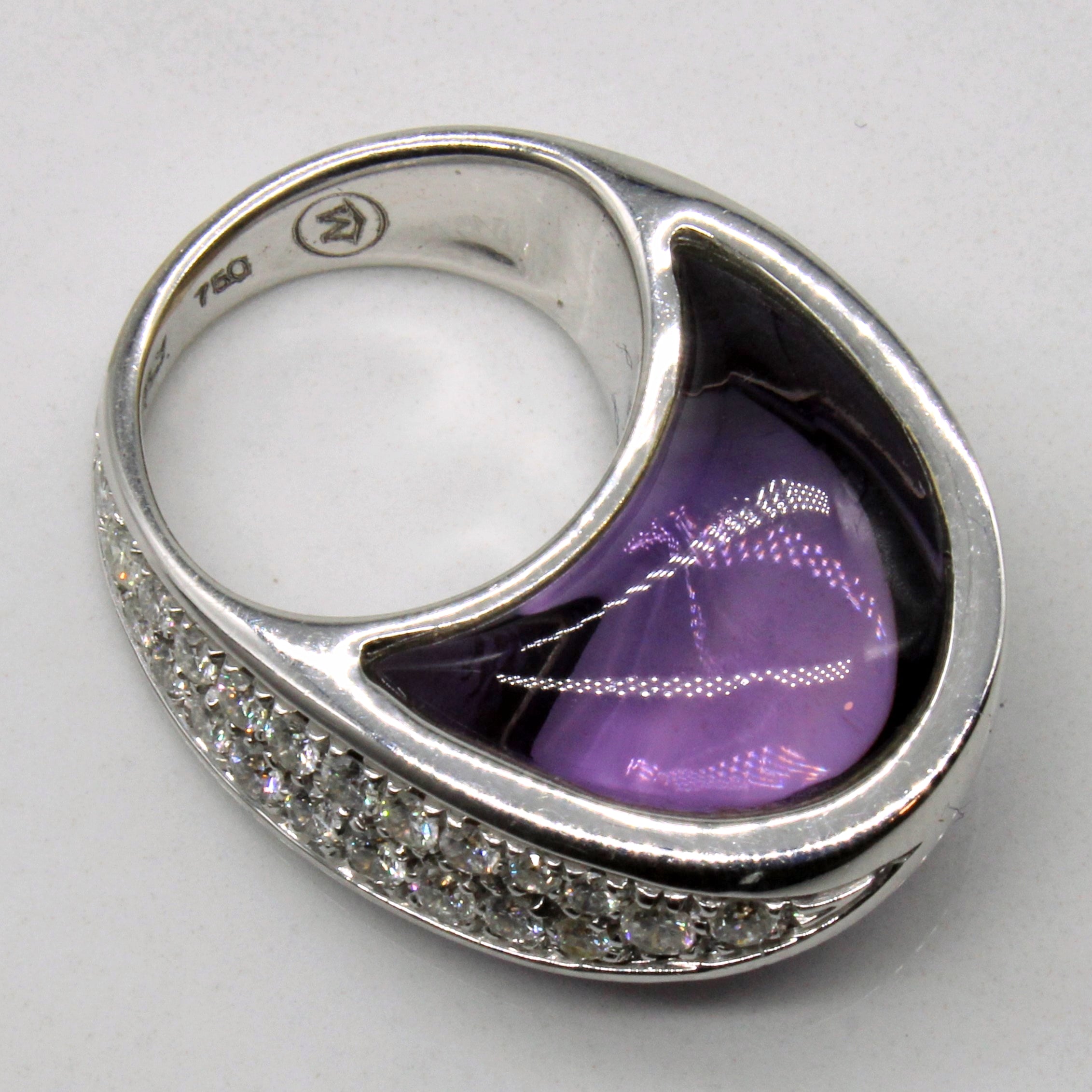 Pendentif cabochon d'améthyste et diamants | 6,85 ct, 0,27 ct au total | 