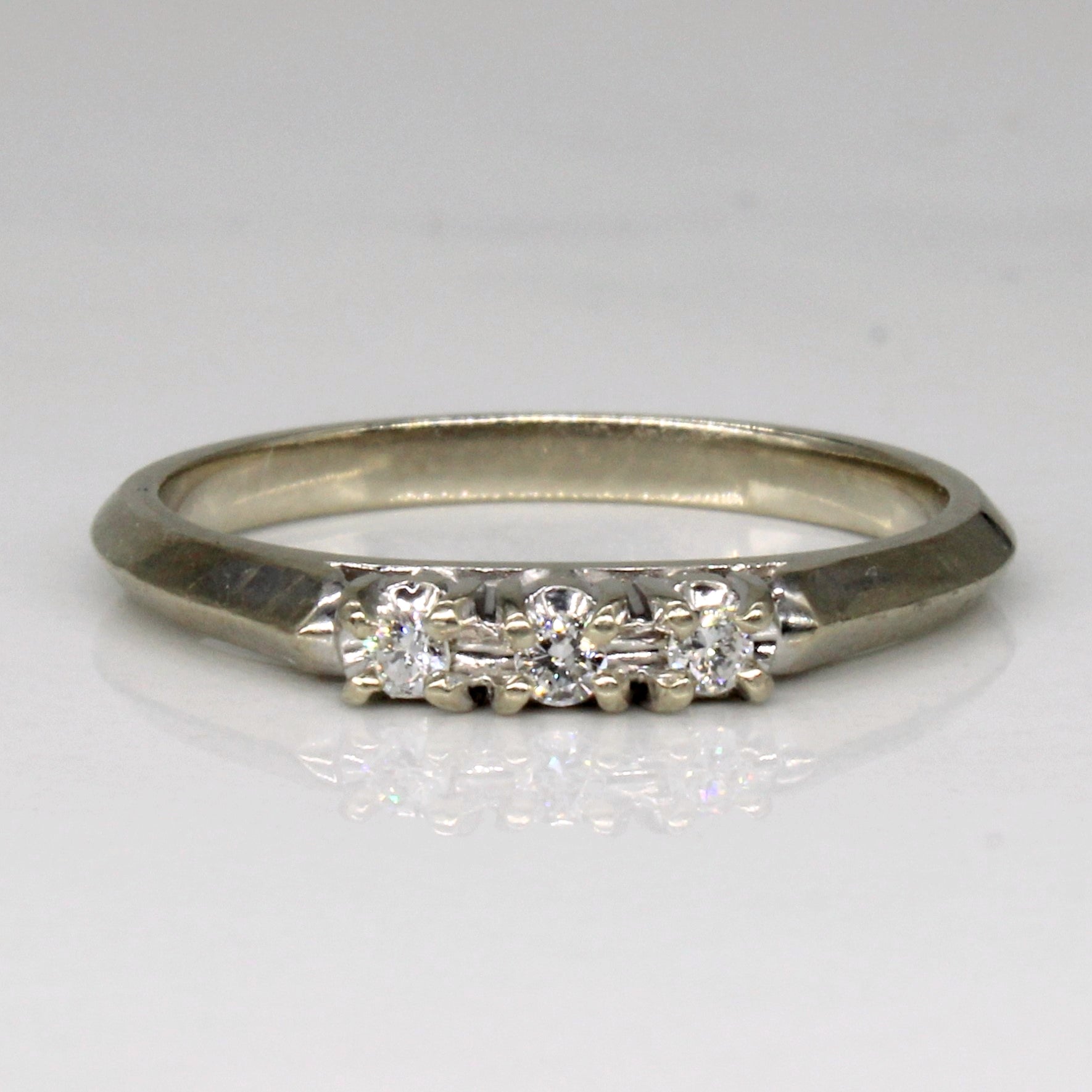 Knife Edge Three Stone Diamond Band | 0.06ctw | SZ 6 |