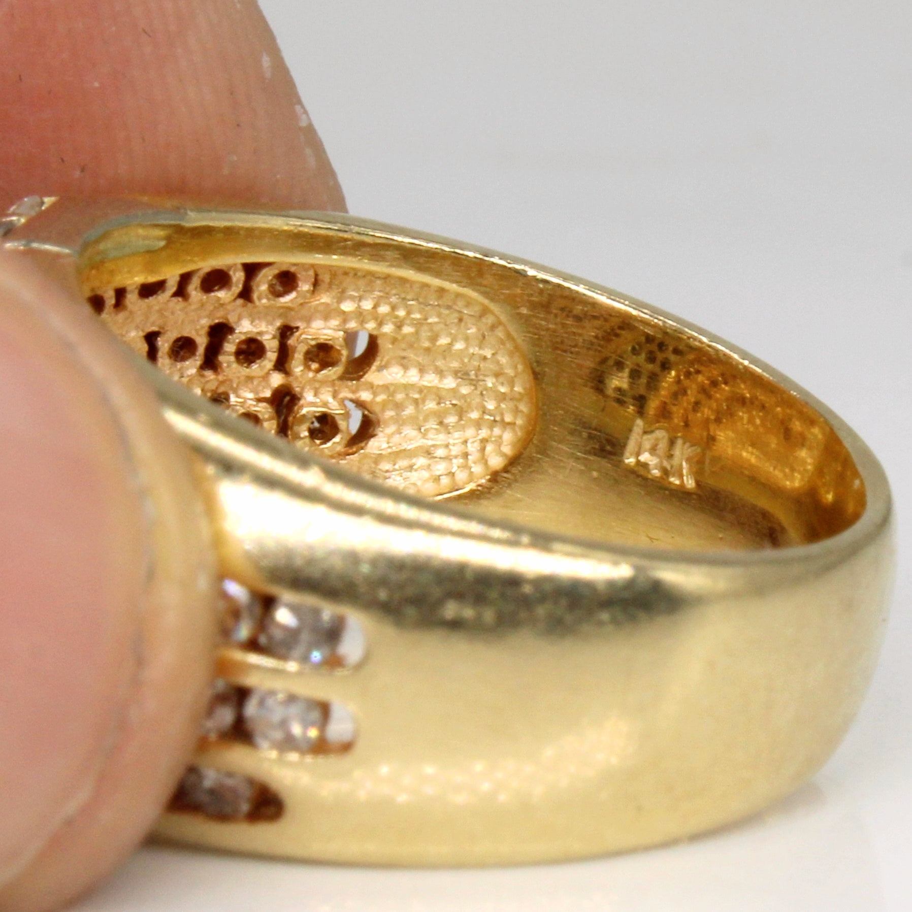 Diamond Cluster Wave Ring | 0.81ctw | SZ 7.25 |