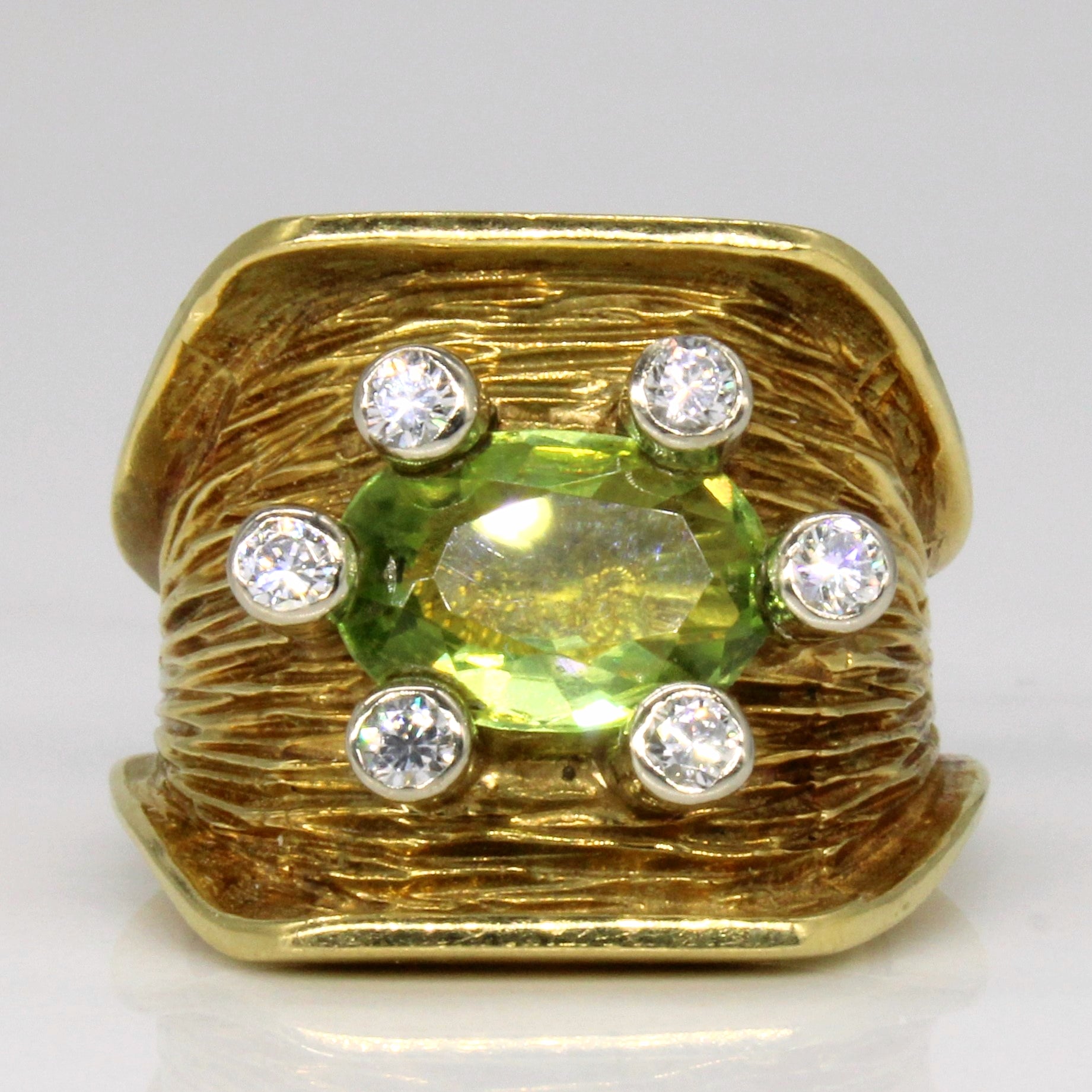 Peridot & Diamond Unique Design Ring | 1.25ct, 0.24ctw | SZ 6.5 |