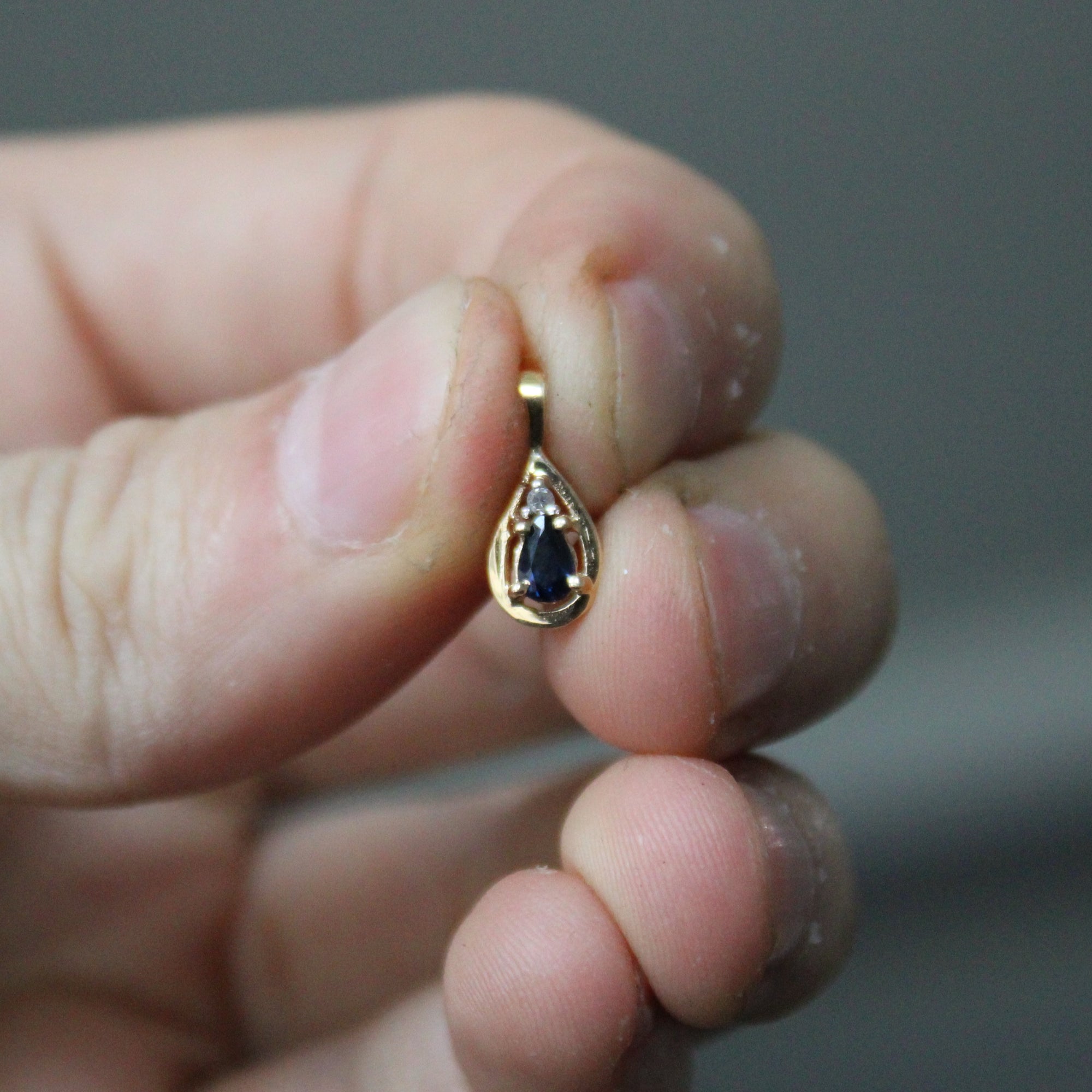 Pear Cut Sapphire & Diamond Pendant | 0.20ct, 0.01ct |