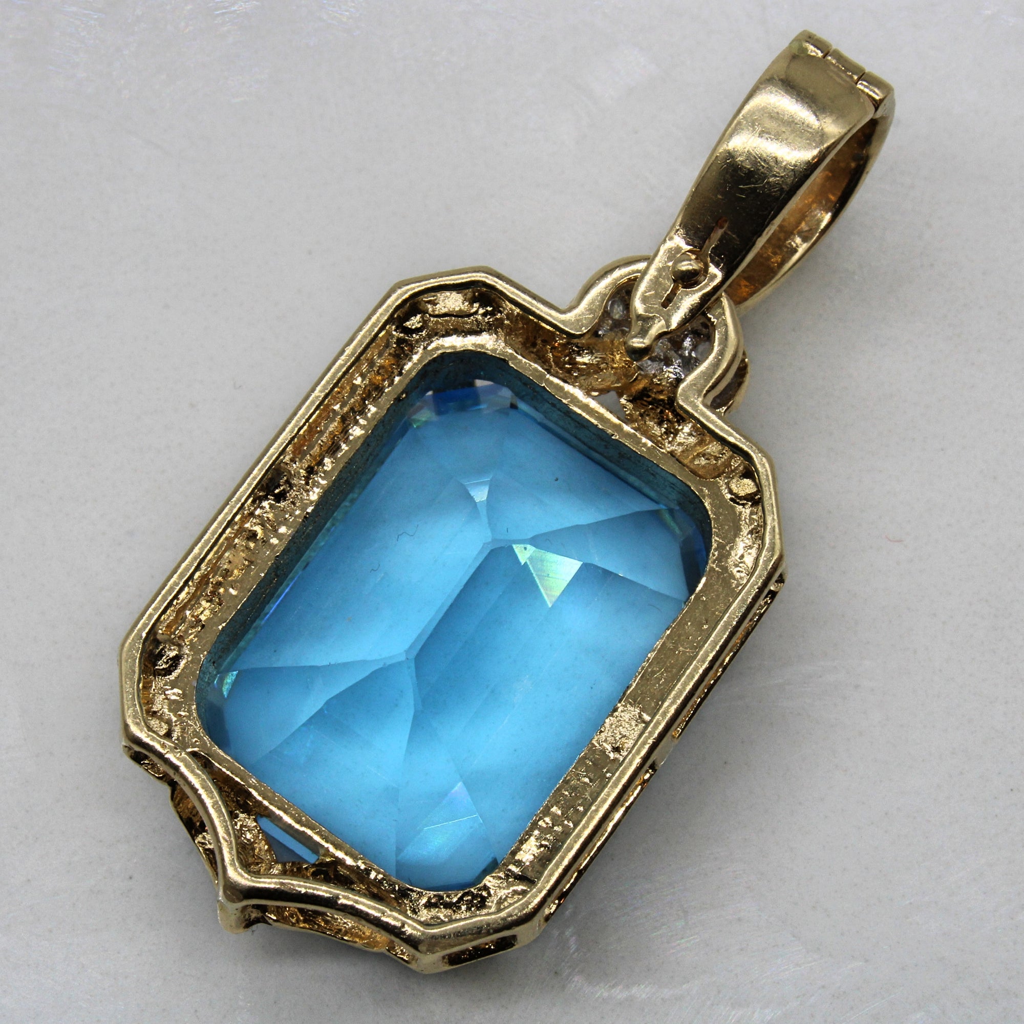 Blue Topaz & Diamond Pendant | 26.65ct, 0.04ctw |
