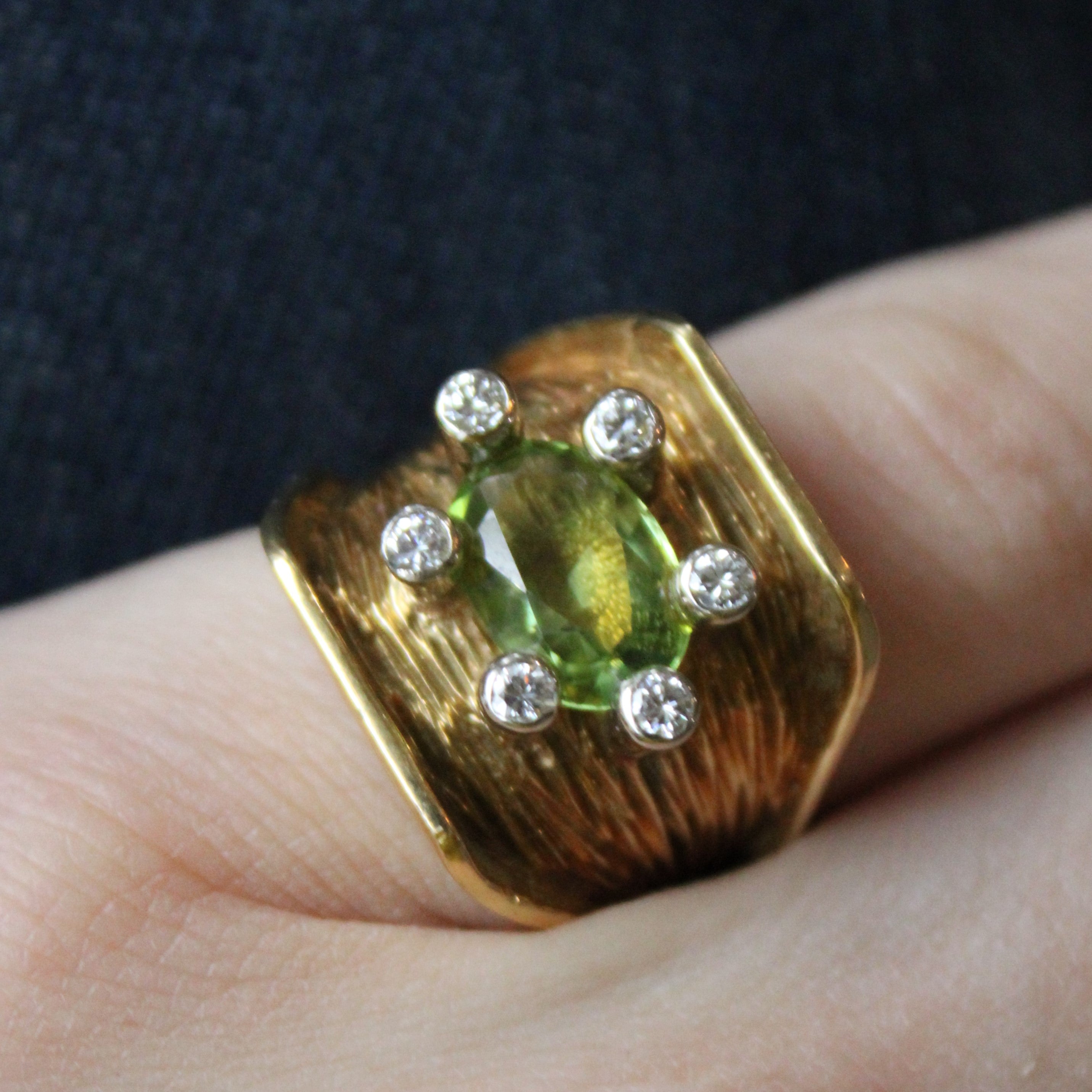Peridot & Diamond Unique Design Ring | 1.25ct, 0.24ctw | SZ 6.5 |