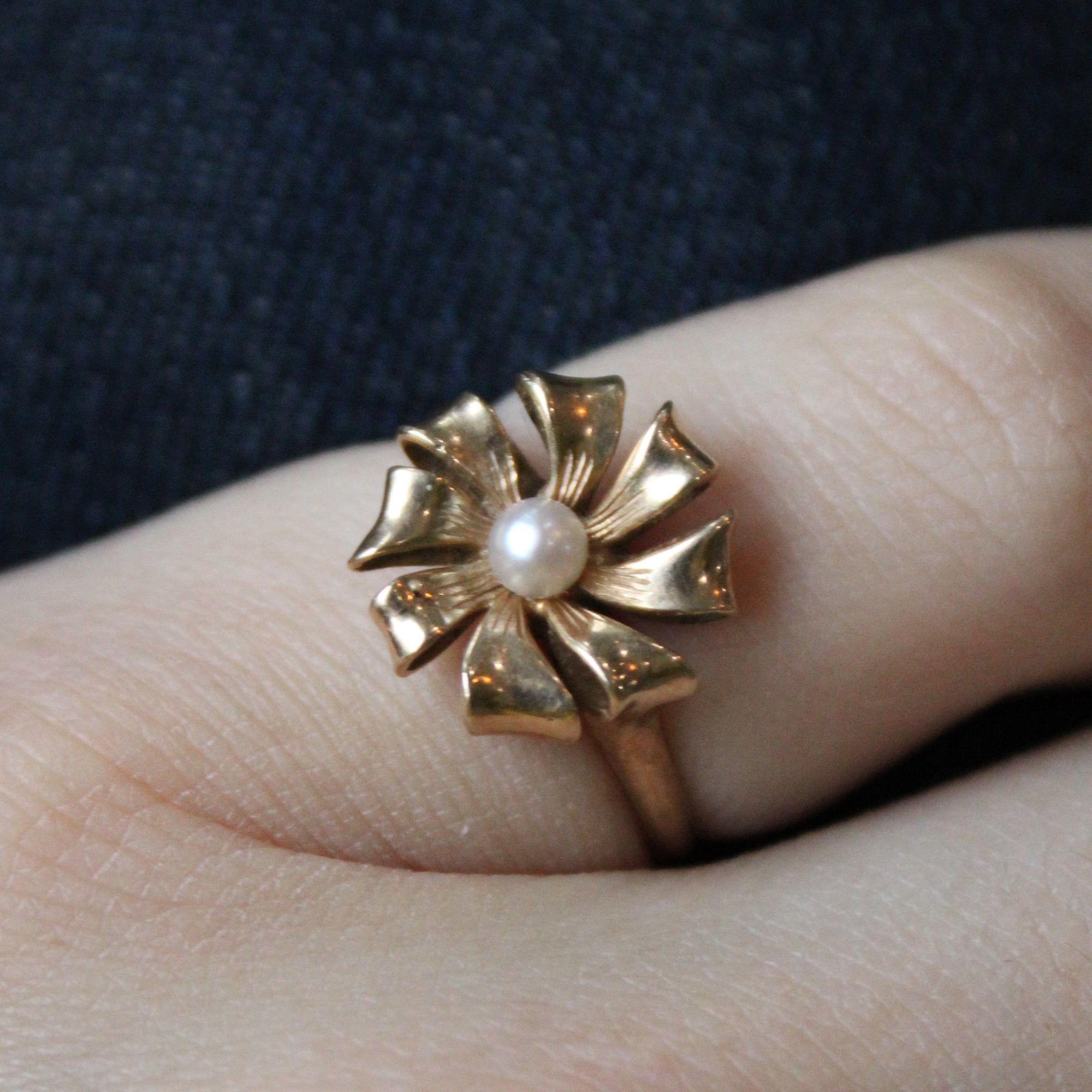 Pearl Bow Design Ring | SZ 6 |