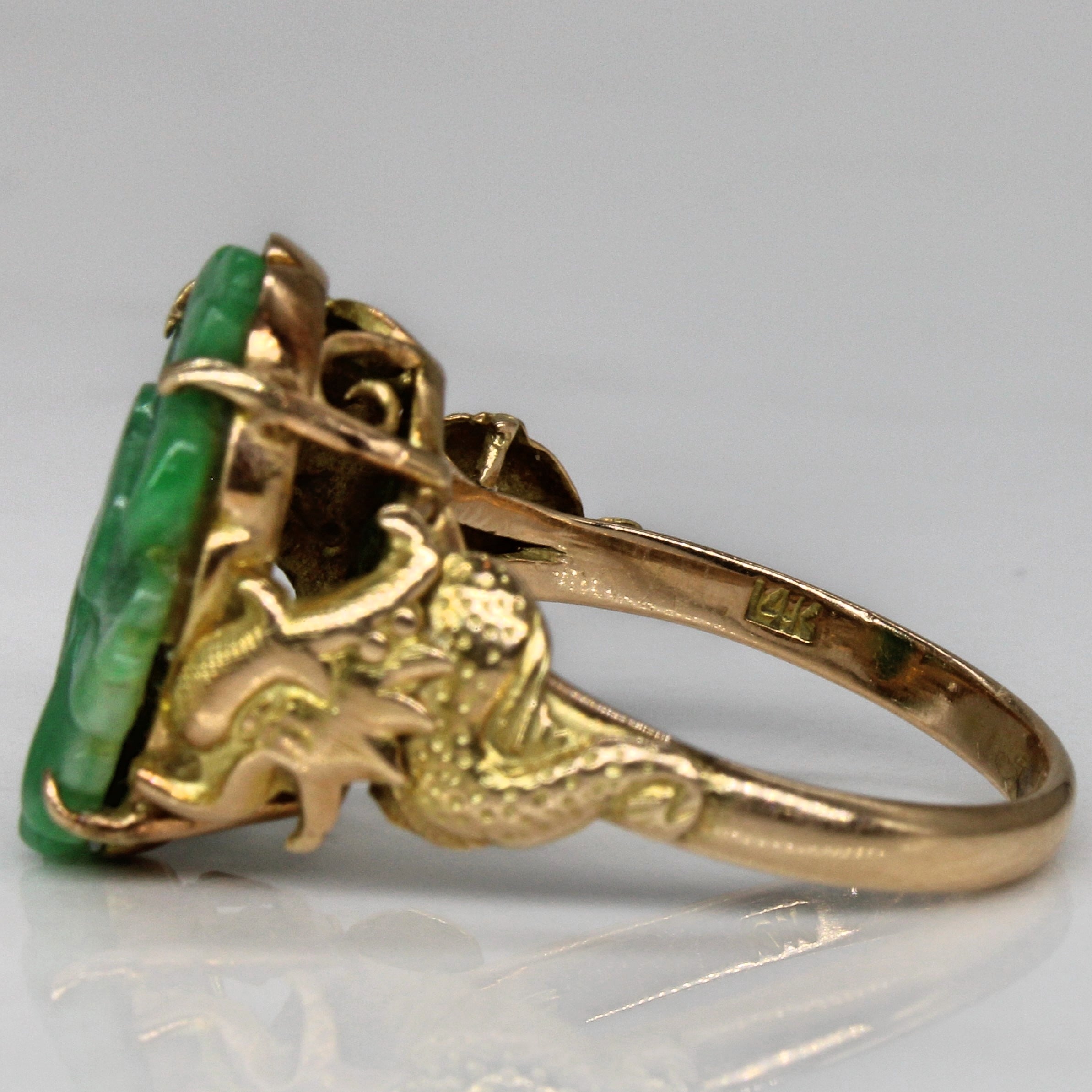 Carved Jadeite Cocktail Ring | 2.90ct | SZ 7.25 |