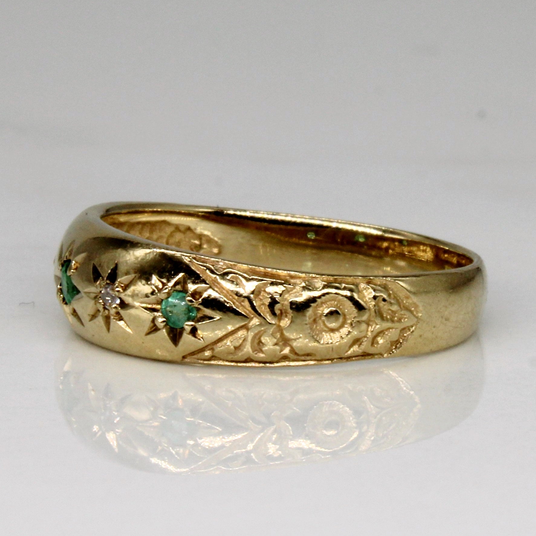 Emerald & Diamond Ornate Ring | 0.08ctw, 0.02ctw | SZ 5.75 |