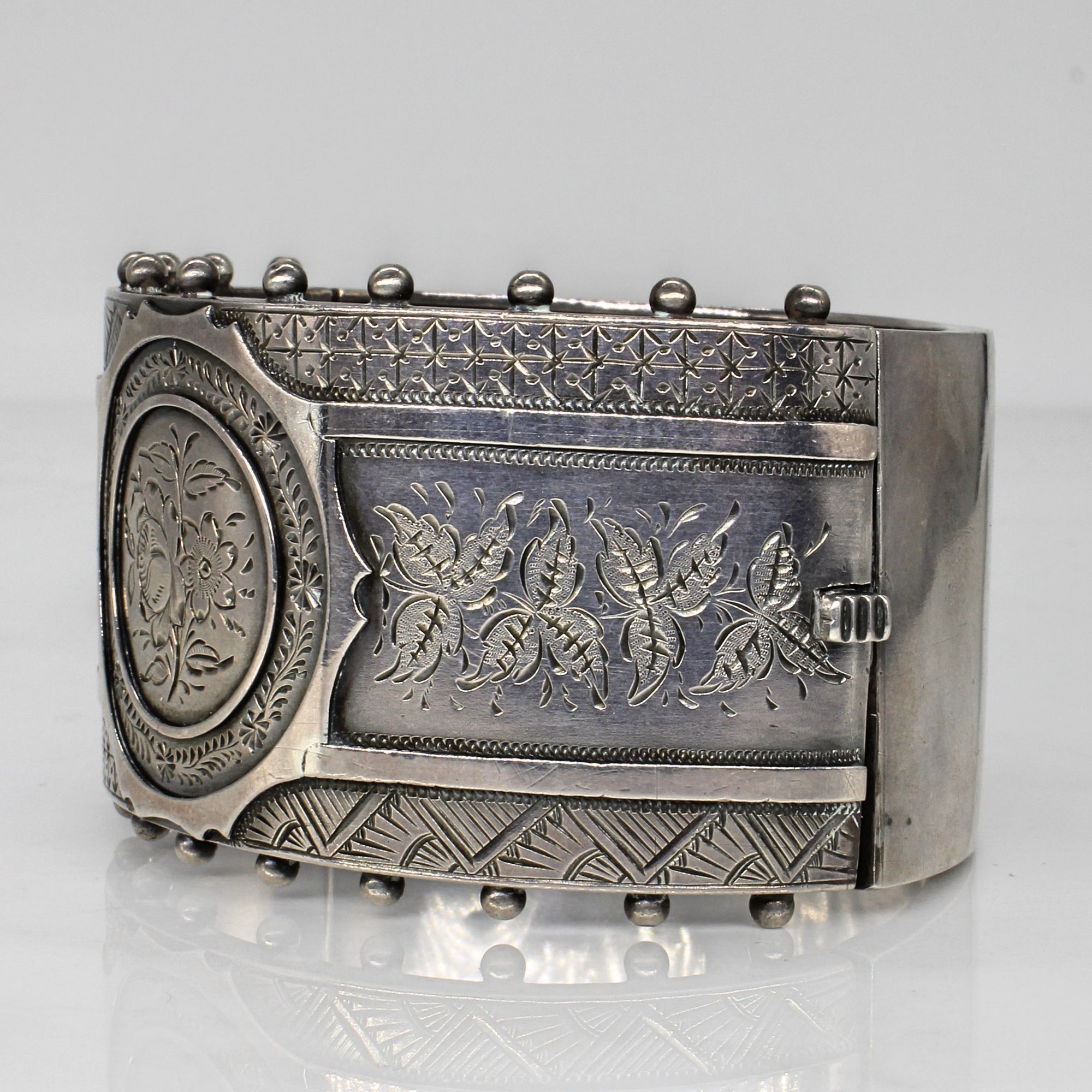 1880s Victorian Era Silver Cuff |