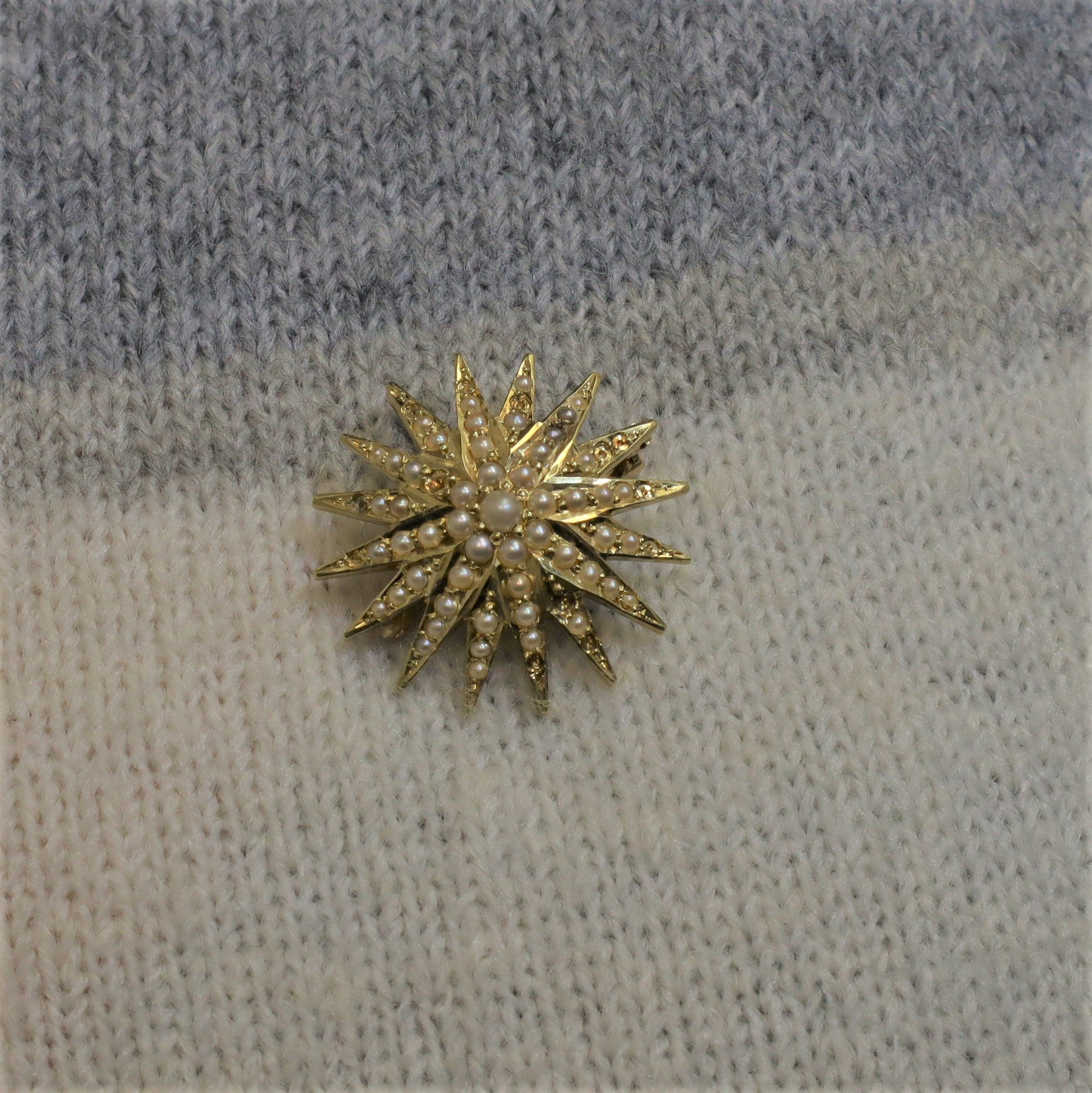Birks' Seed Pearl Star Brooch/Pendant | 2.00ctw |