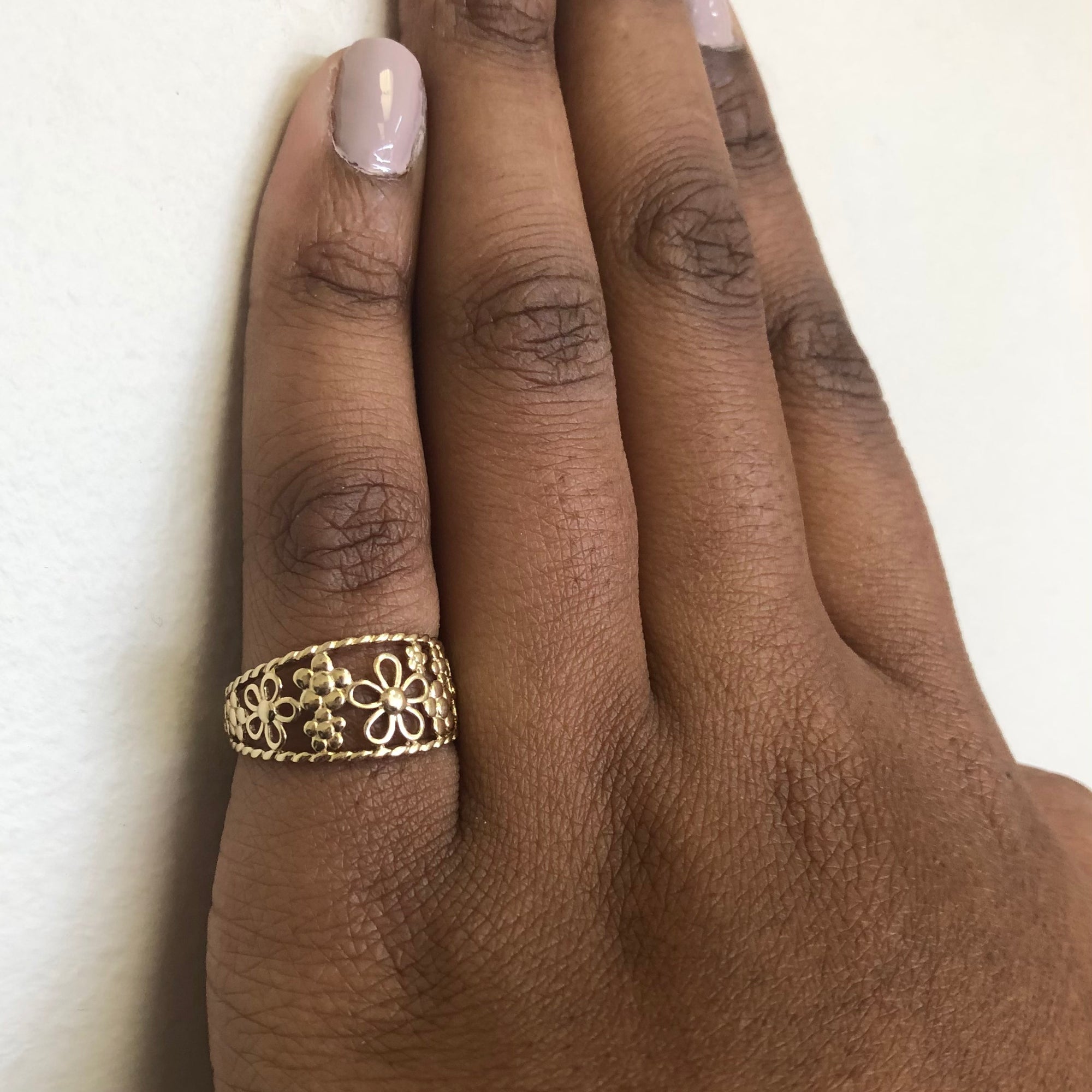 Tapered Open Work Floral Ring | SZ 7.5 |