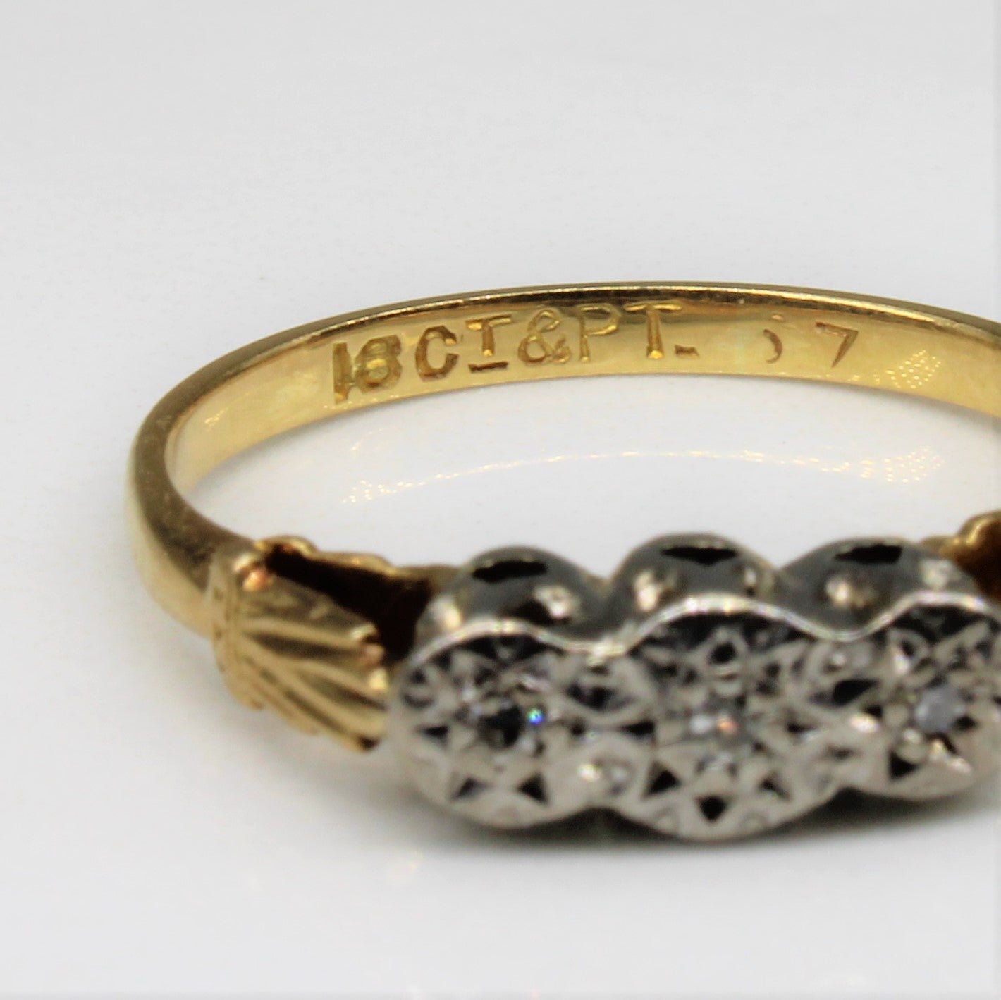 Illusion Set Diamond Ring | 0.02ctw | SZ 4.75 |