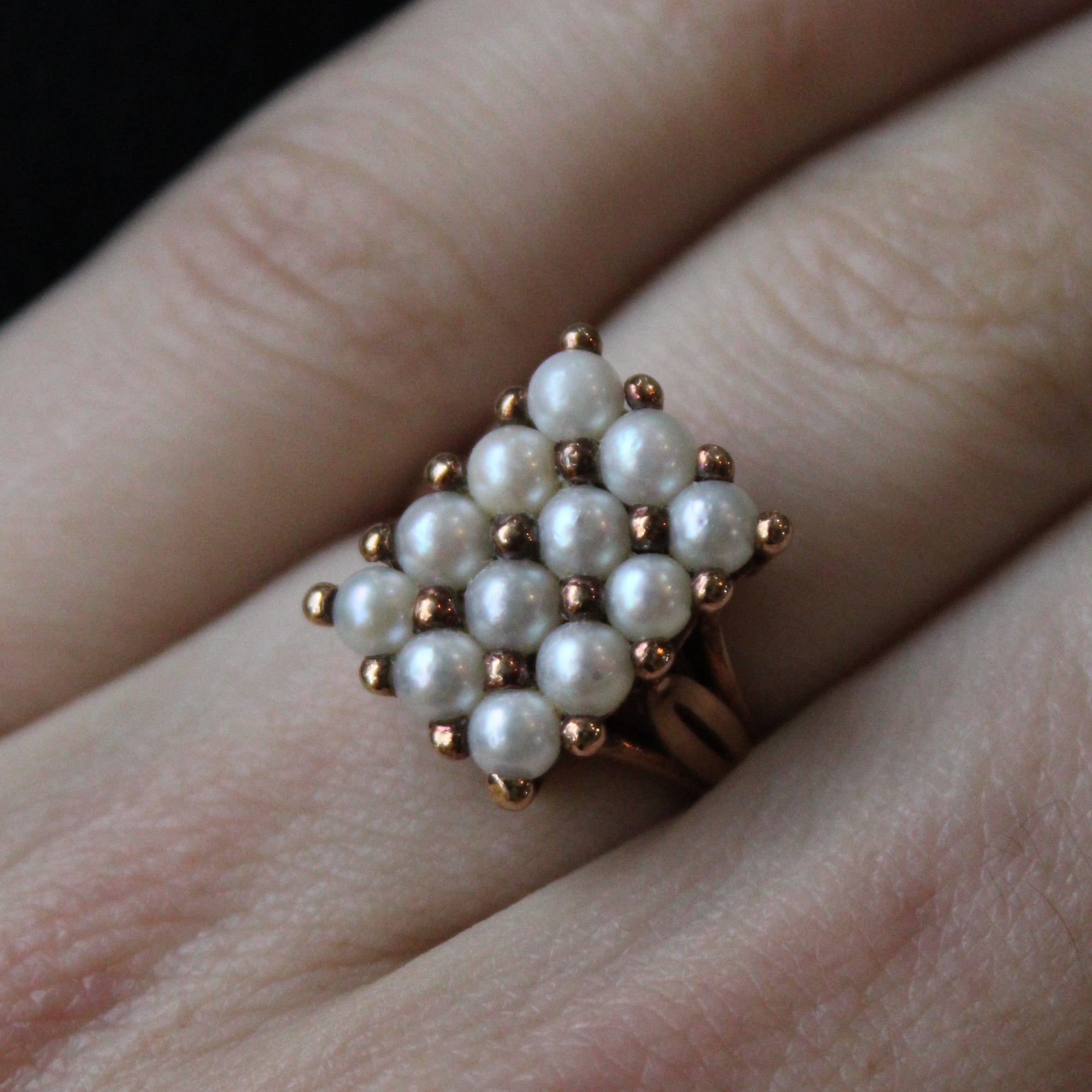 Pearl Cluster Cocktail Ring | SZ 7.25 |