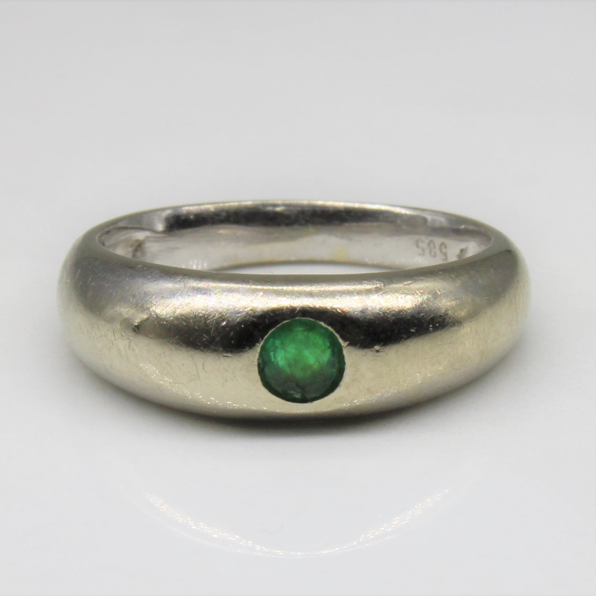 Gypsy Set Emerald Ring | 0.15ct | SZ 5.75 |