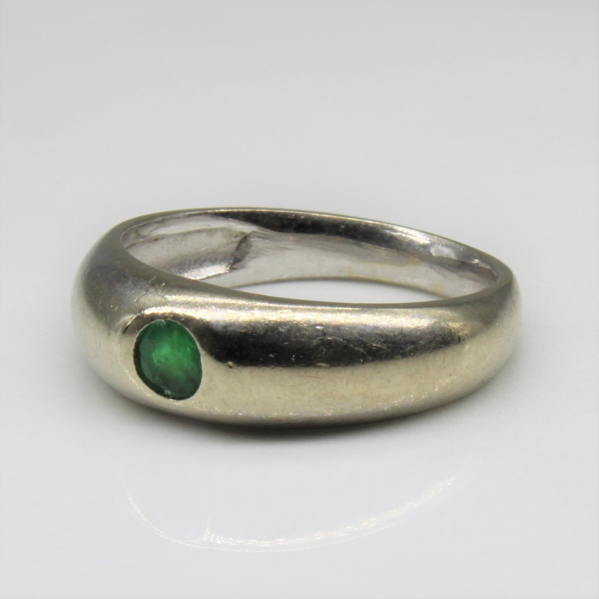 Gypsy Set Emerald Ring | 0.15ct | SZ 5.75 |