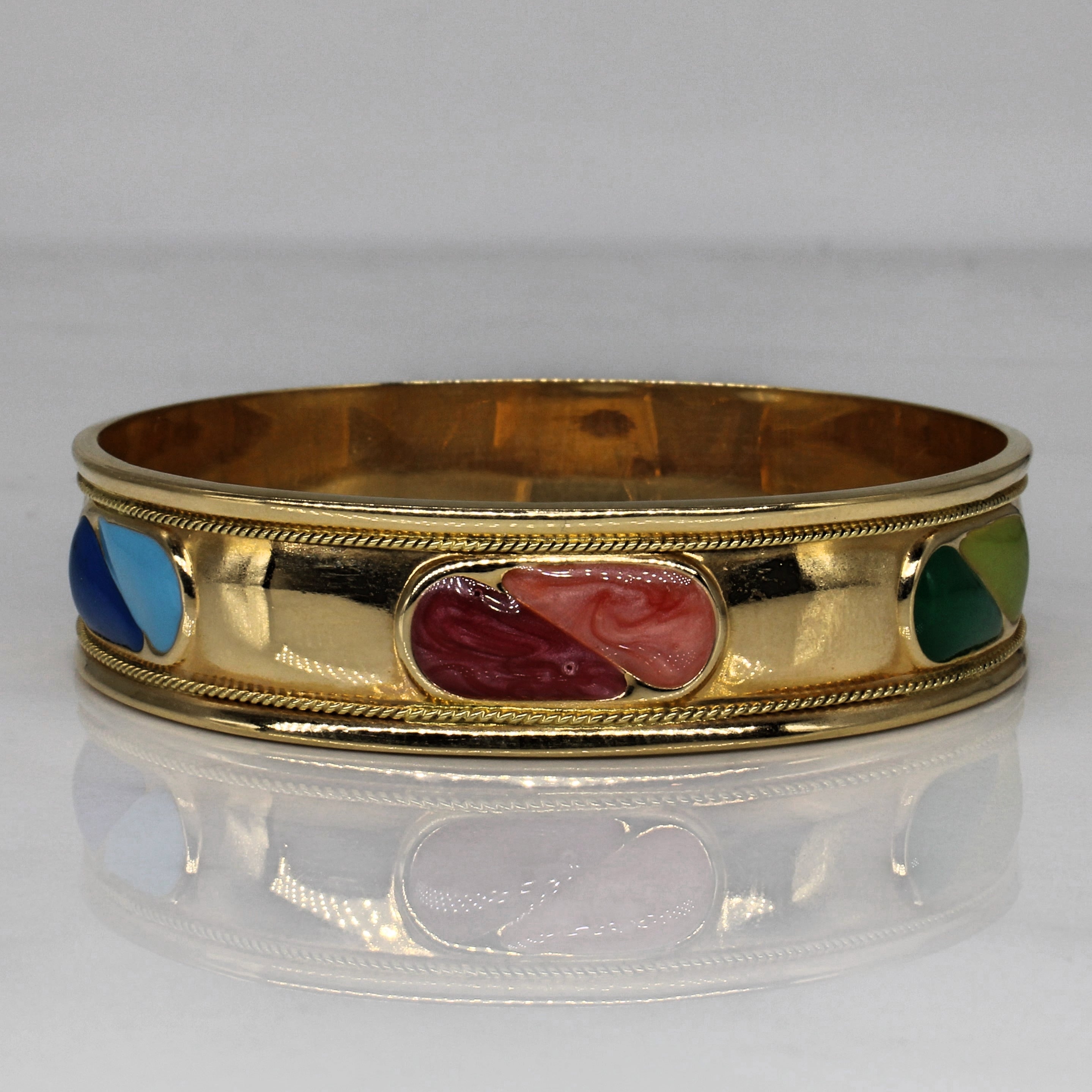 Enamelled Yellow Gold Bangle | 7" |