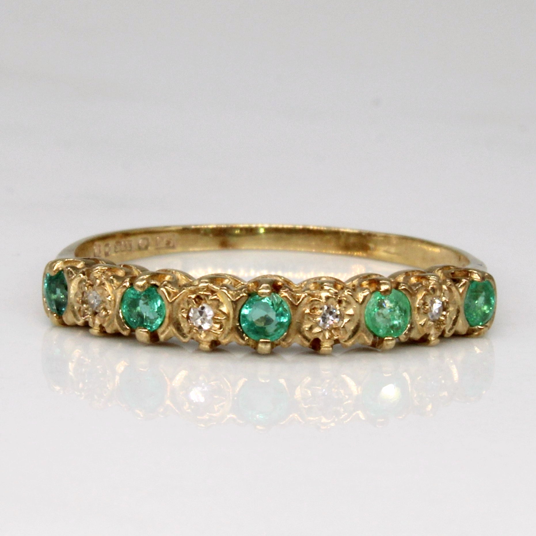 1986 London Emerald & Diamond Ring | 0.12ctw, 0.02ctw | SZ 7.75 |