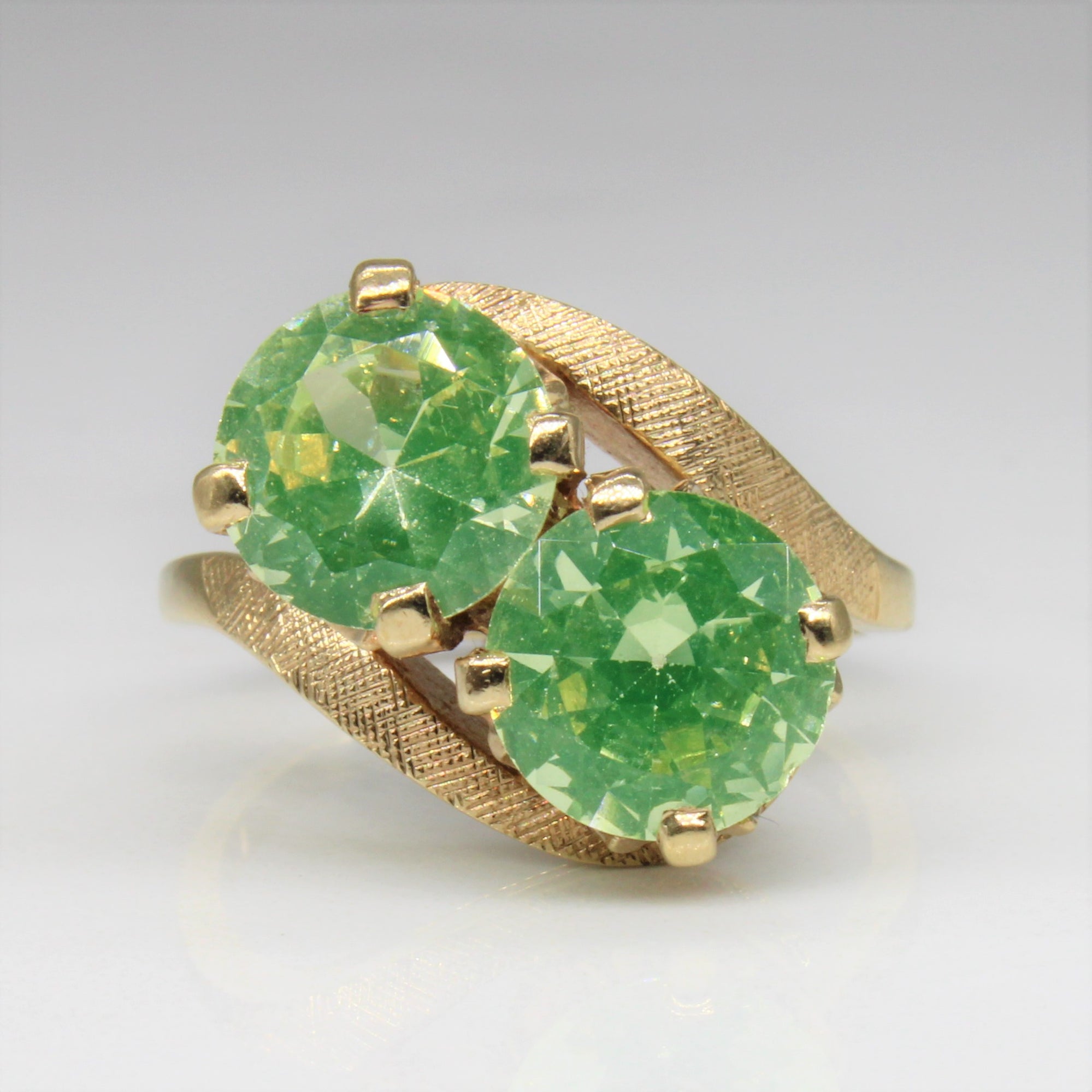 Synthetic Green Spinel Cocktail Ring | 3.90ctw | SZ 6.5 |