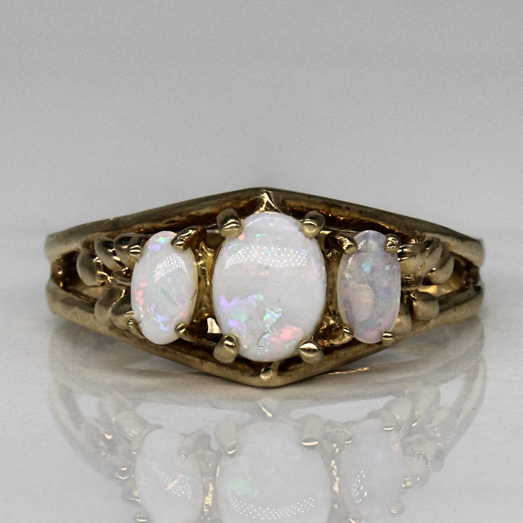Tapered Opal Ring | 0.70ctw | SZ 8.75 |