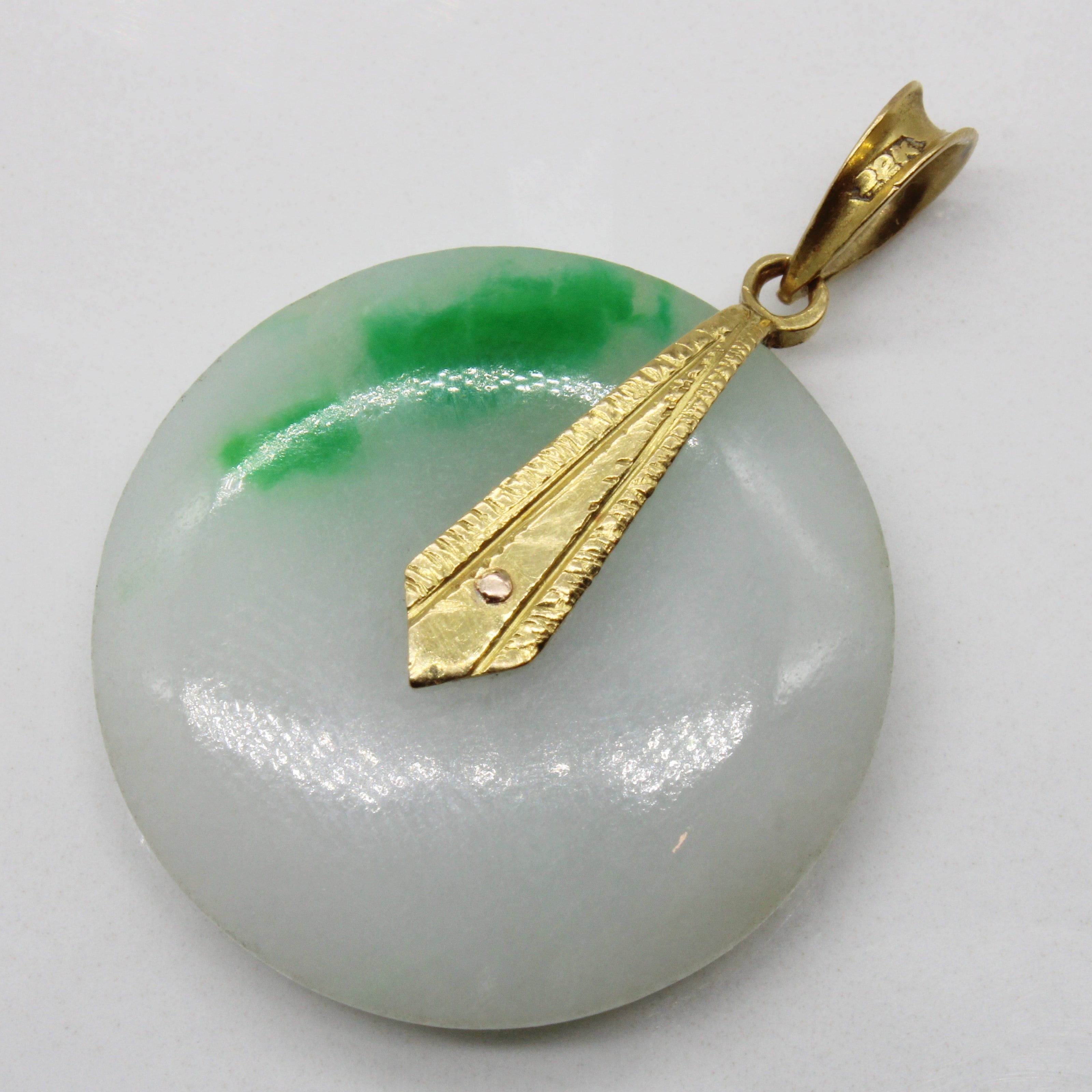 Jadeite Donut 22k Pendant | 29.00ct |