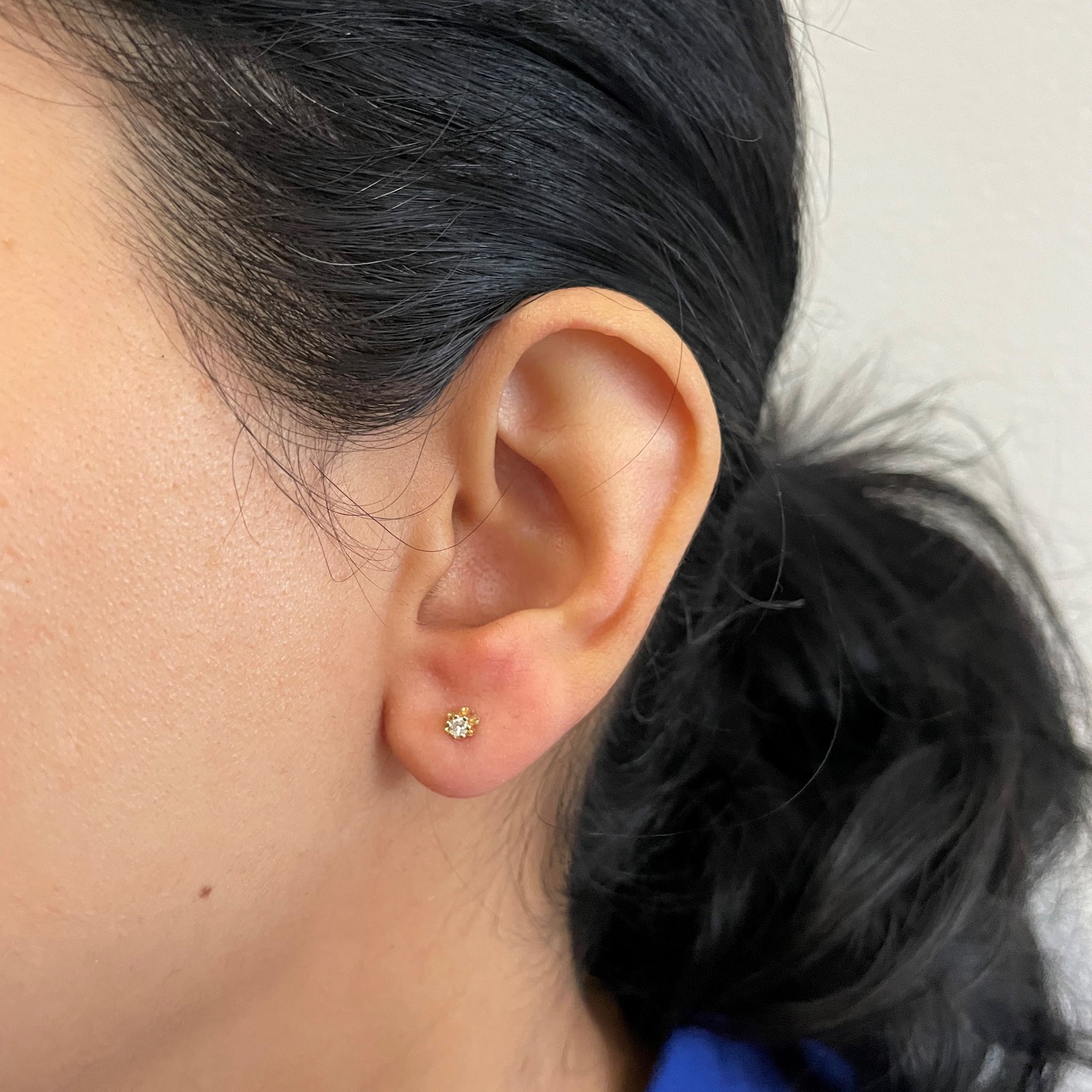 Belcher Set Diamond Stud Earrings | 0.09tw |