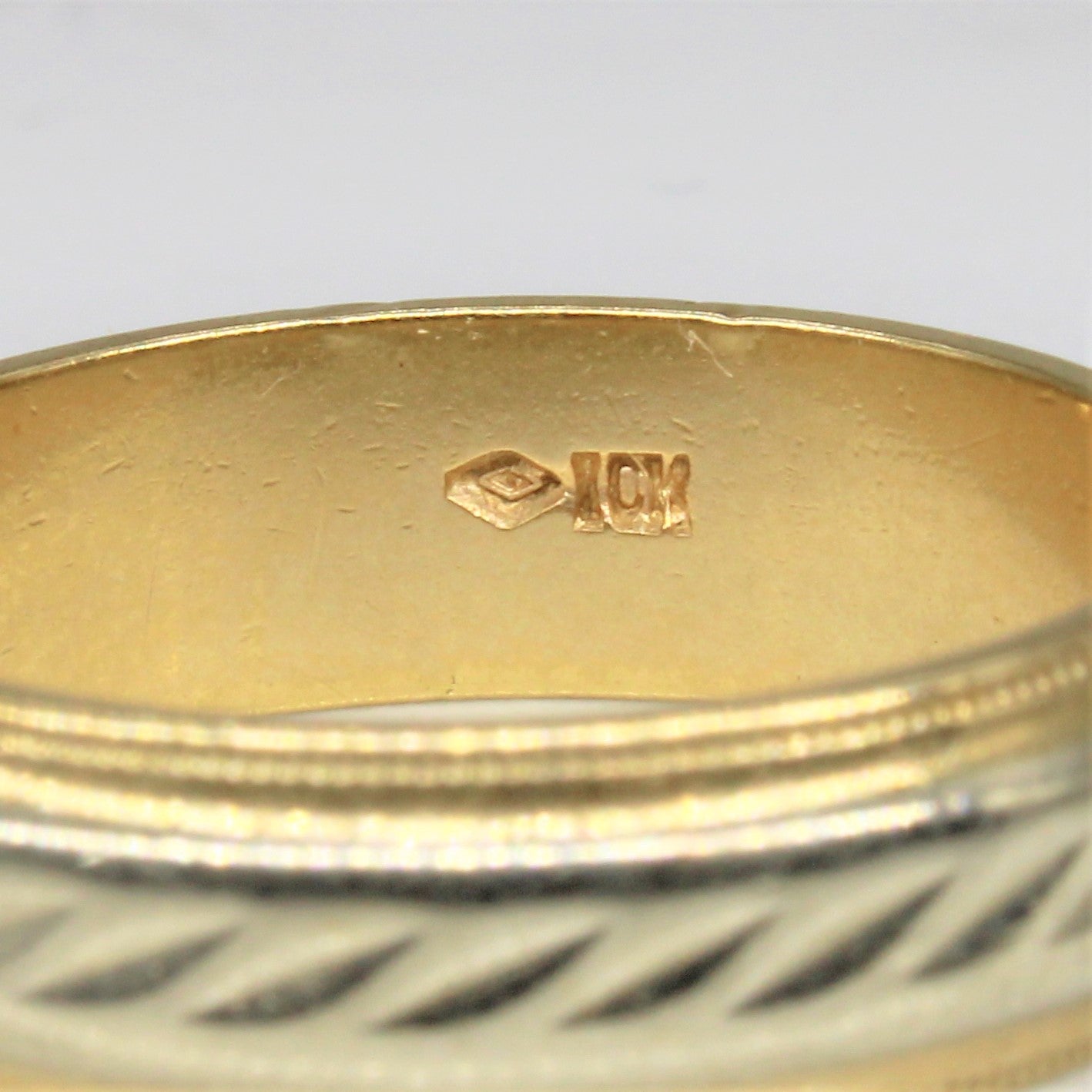 Two Tone Textured Band | SZ 9.75 |