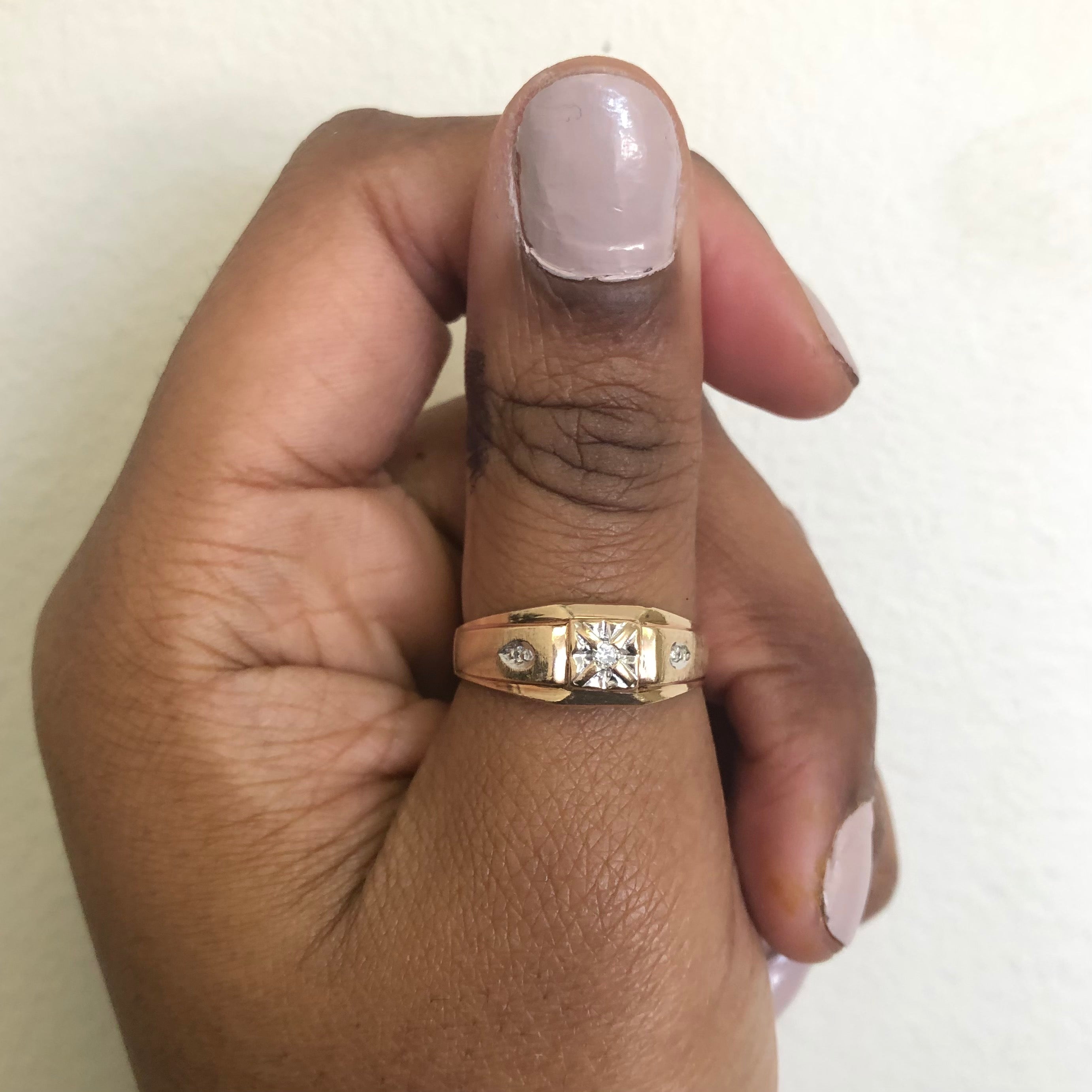 Illusion Set Diamond Ring | 0.05ctw | SZ 11.5 |