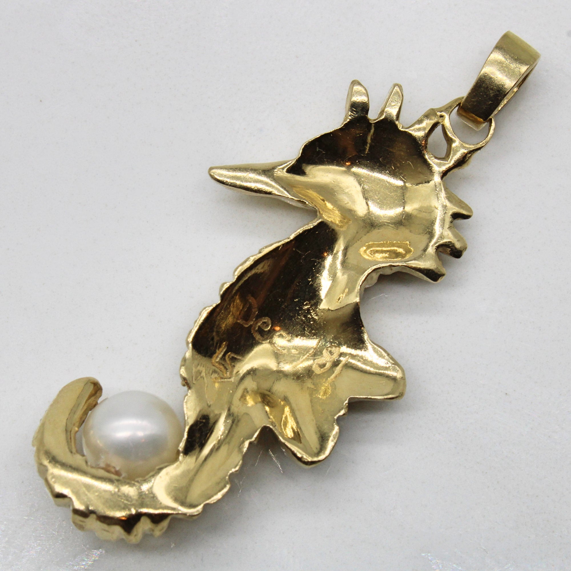 Pearl Seahorse Pendant |