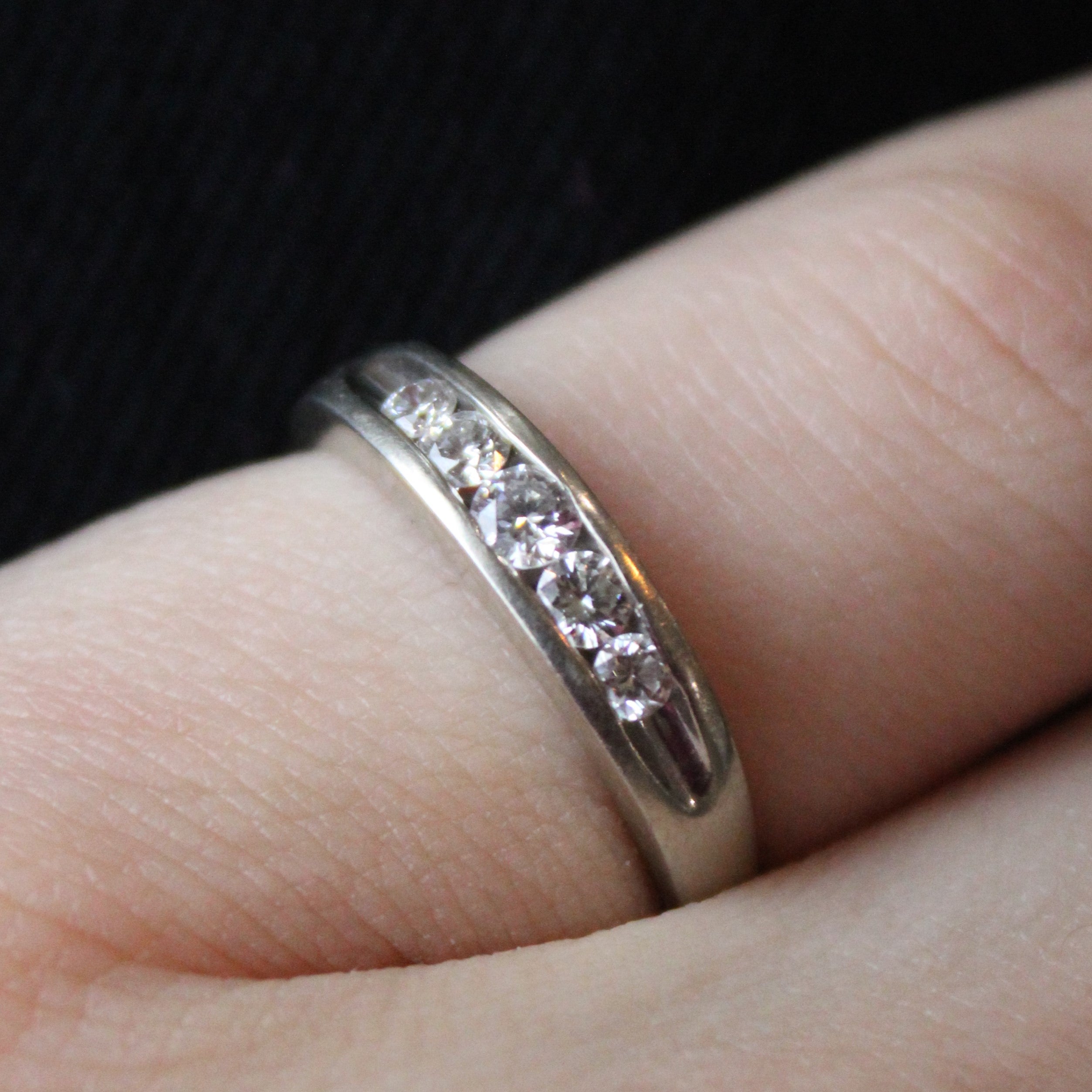 Graduated Diamond Channel Band | 0.31ctw | SZ 6.25 |