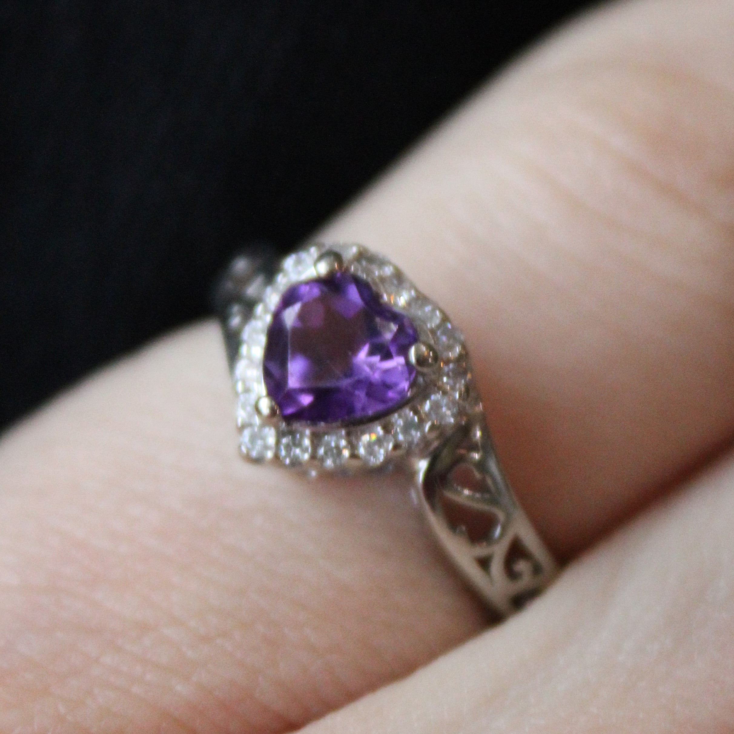 Amethyst & Diamond Heart Ring | 0.50ct, 0.09ctw | SZ 5.25 |