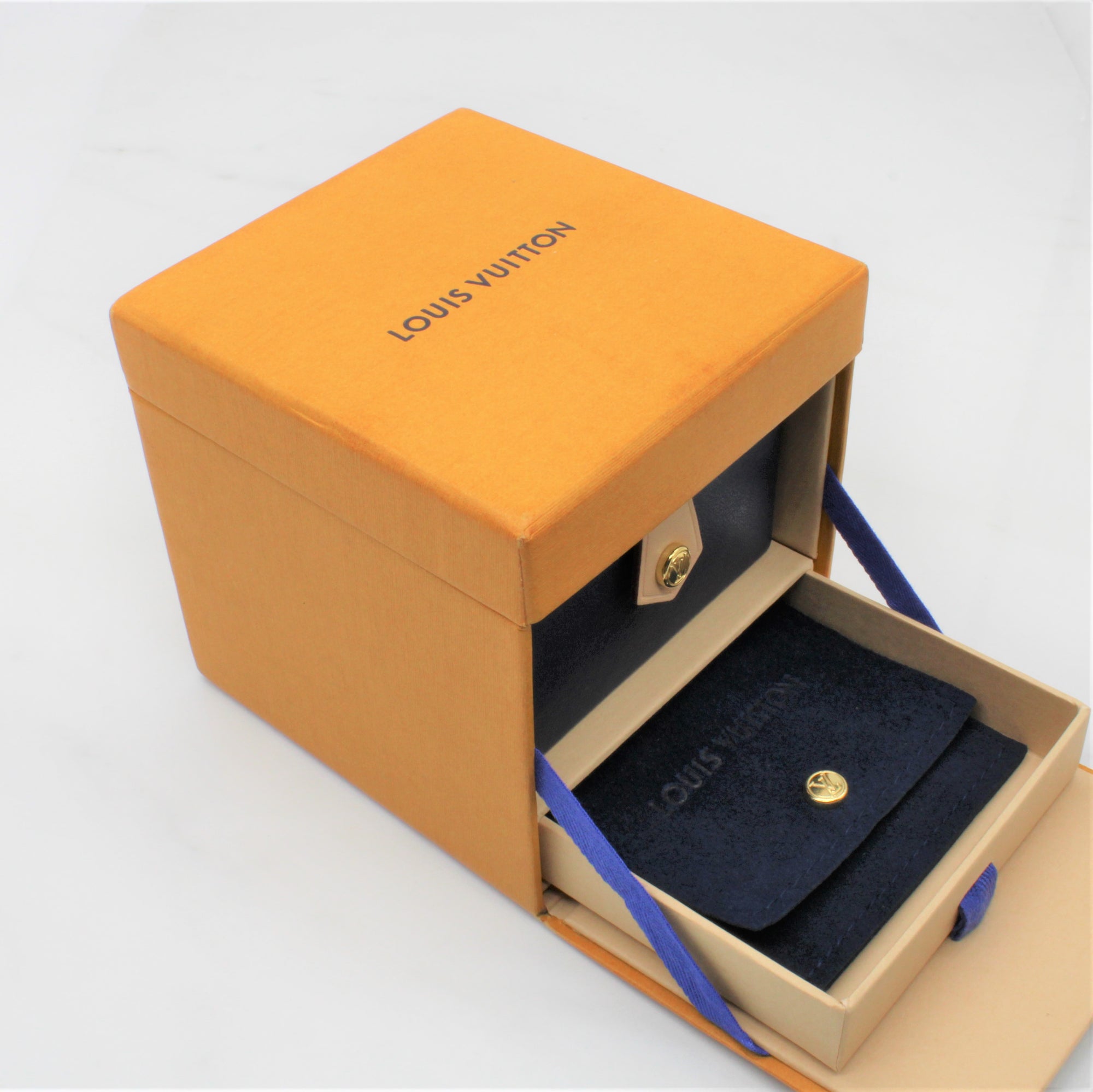 Louis Vuitton® LV Volt Multi Ring, Yellow Gold
