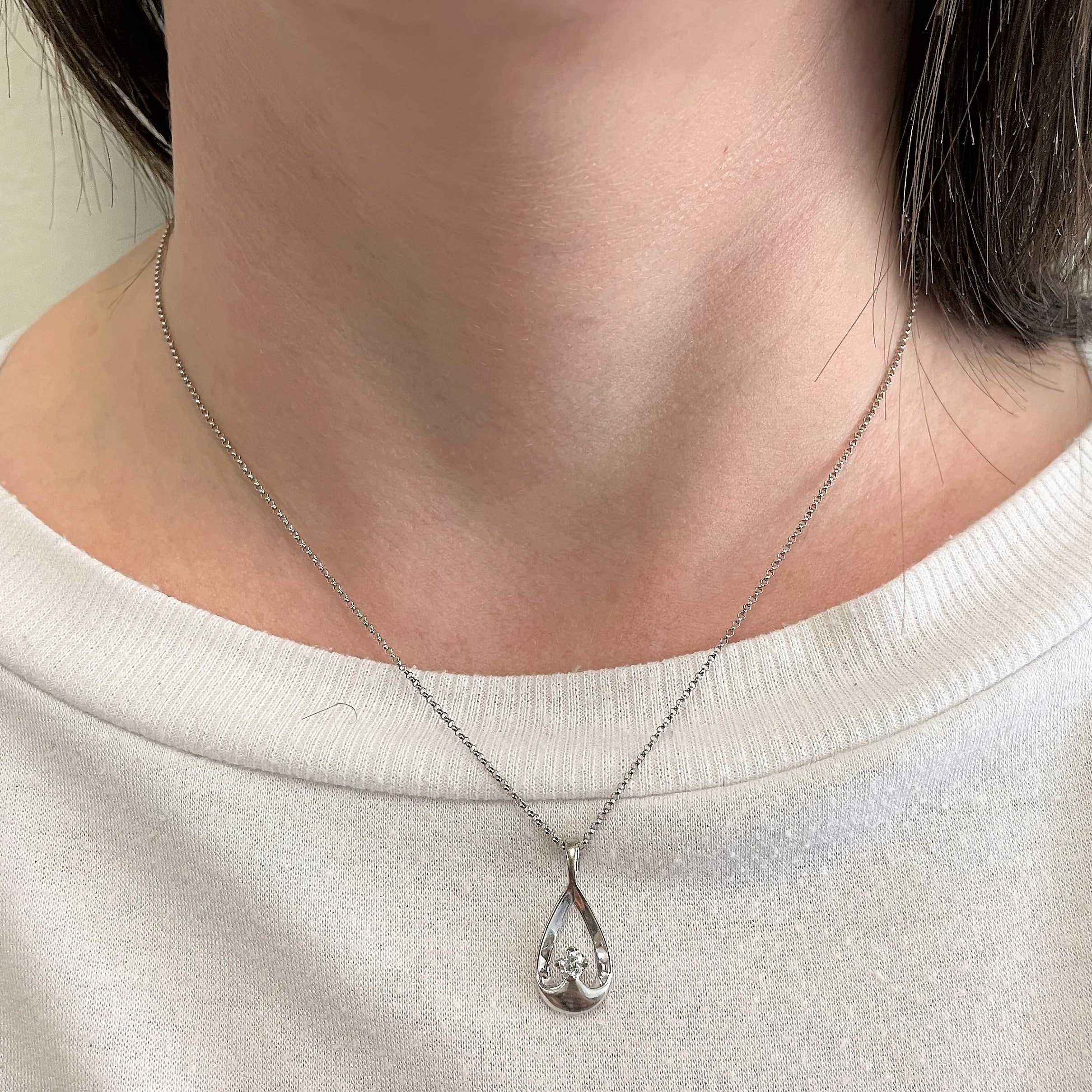 Diamond Tear Drop Necklace | 0.12ct | 16" |