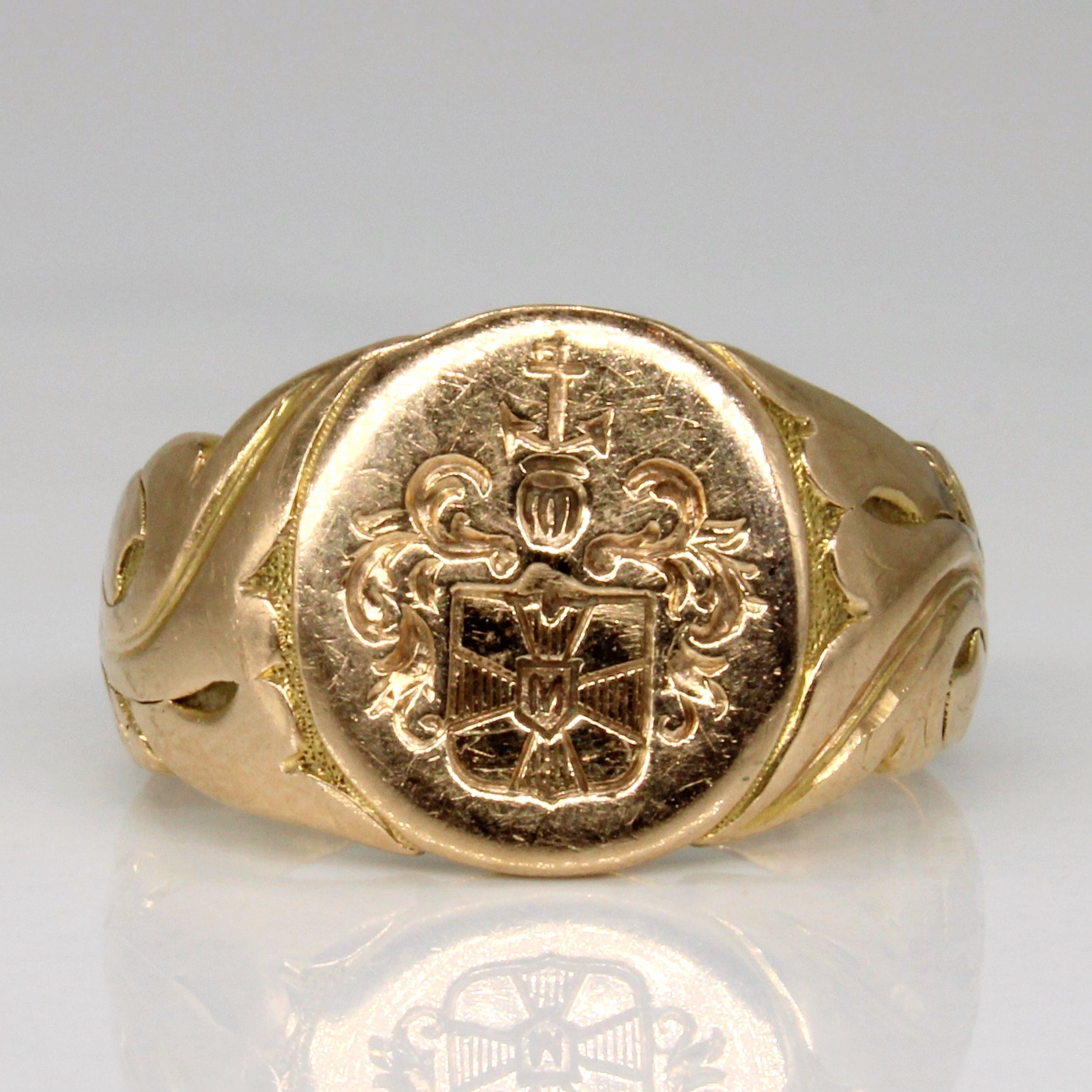 14k Yellow Gold Family Crest Ring | SZ 4.5 |