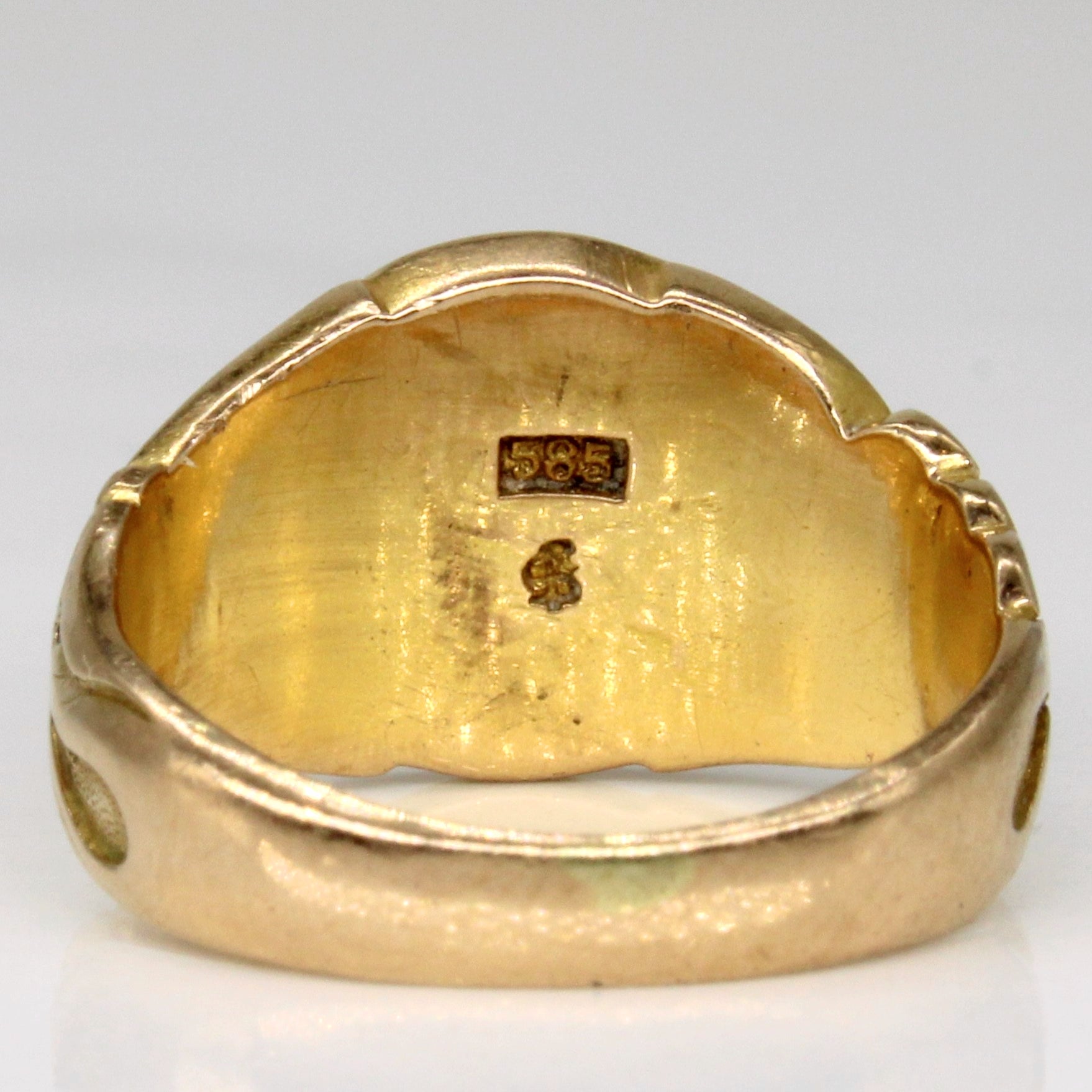 14k Yellow Gold Family Crest Ring | SZ 4.5 |