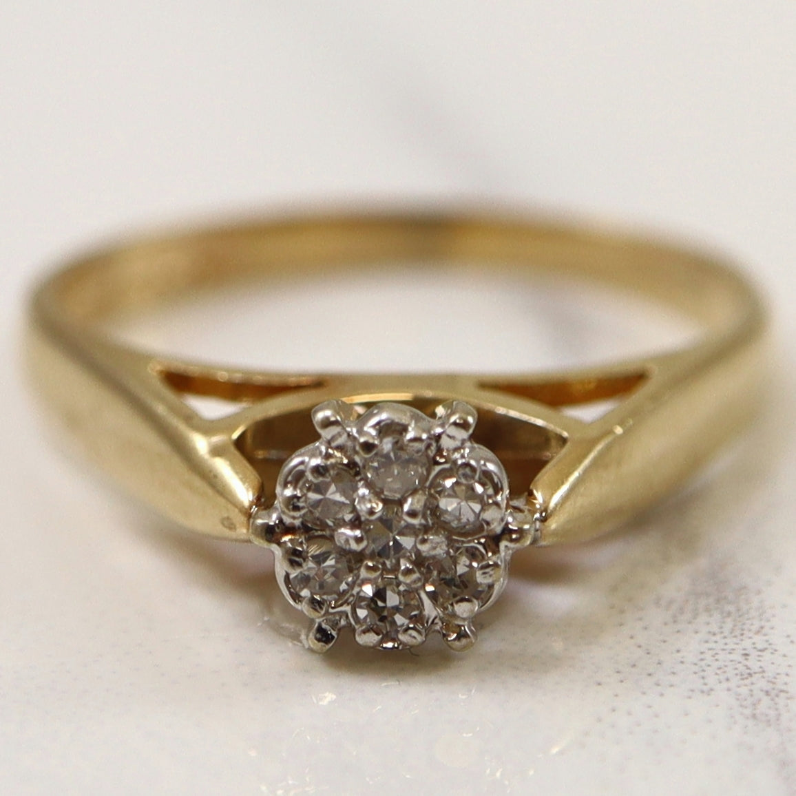 Diamond Cluster Cathedral Ring | 0.11ctw | SZ 7 |