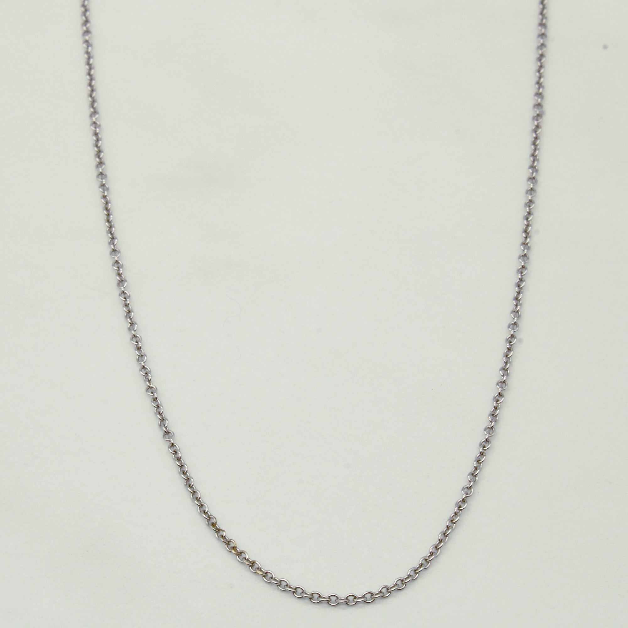 18k White Gold Circle Link Chain | 18