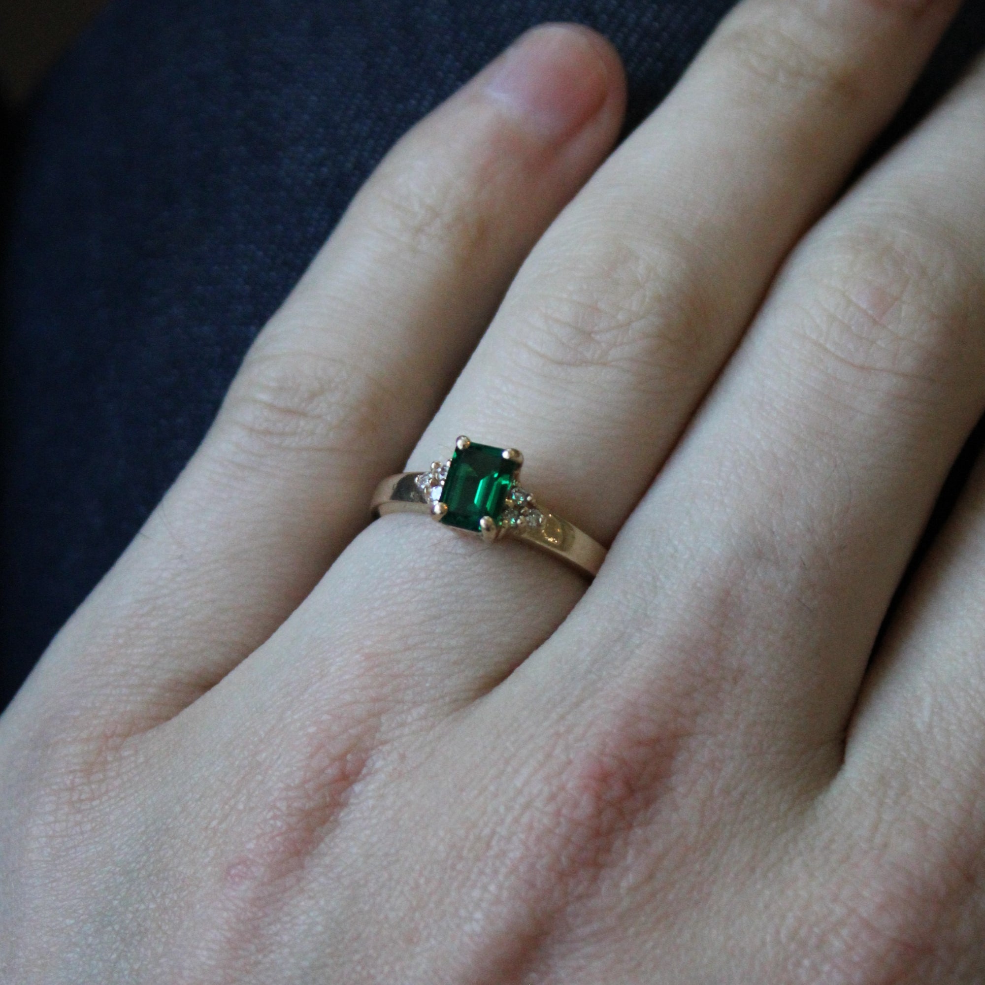 Synthetic Emerald & Diamond Cocktail Ring | 0.77ct, 0.09ctw | SZ 7 |