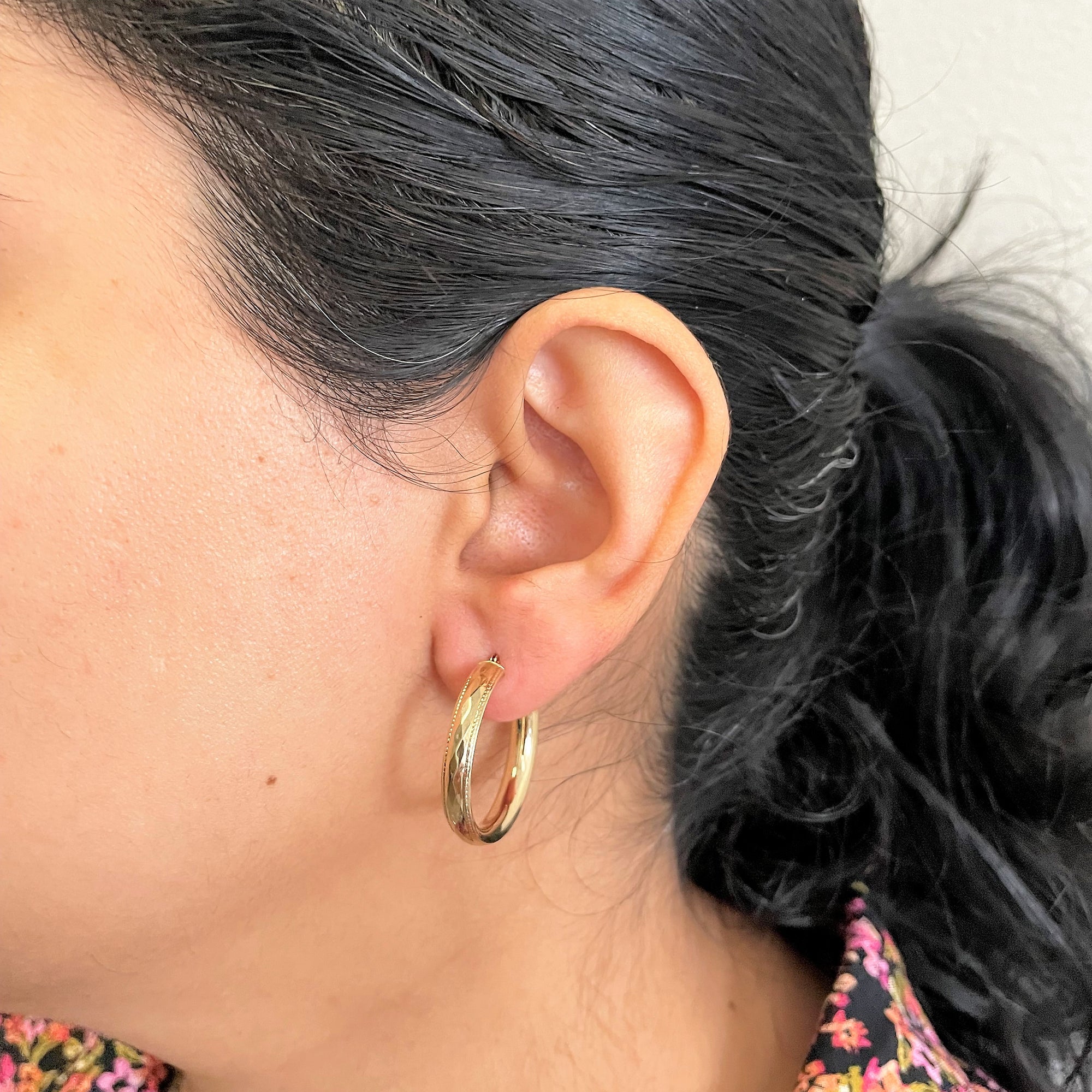 Faceted Milgrain Edged Hoop Earrings |