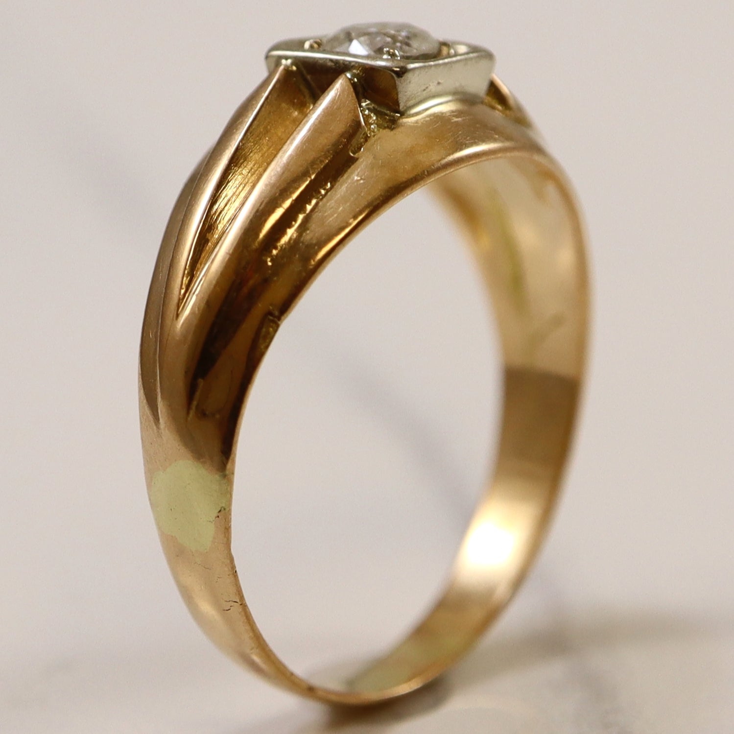 Single Diamond Tapered Ring | 0.27ct | SZ 9.25 |