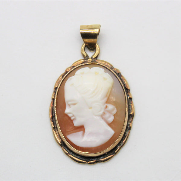 1970s Carved Shell Cameo Pendant |