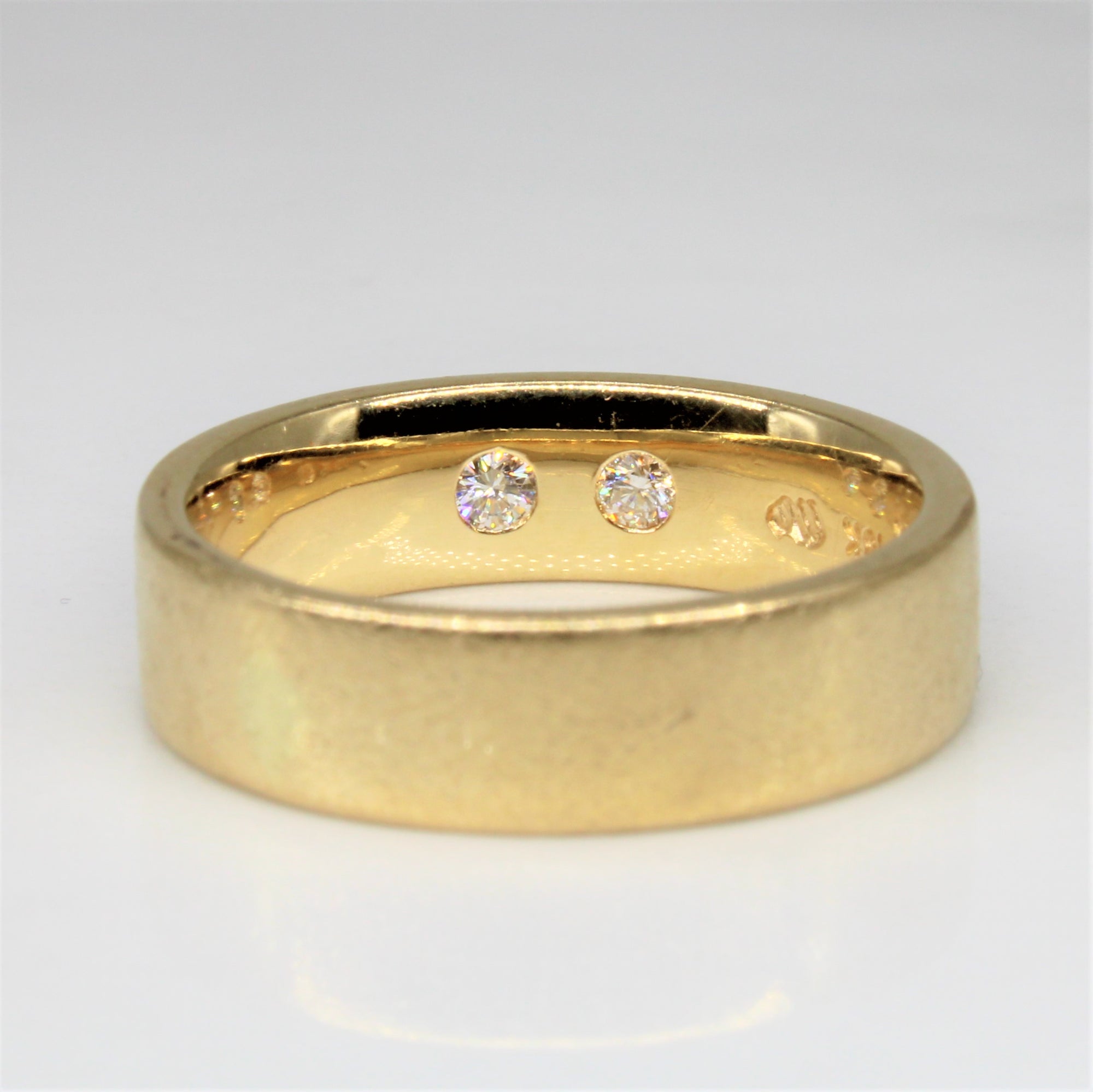 Hidden Two Stone Diamond Ring | 0.08ctw | SZ 8.25 |