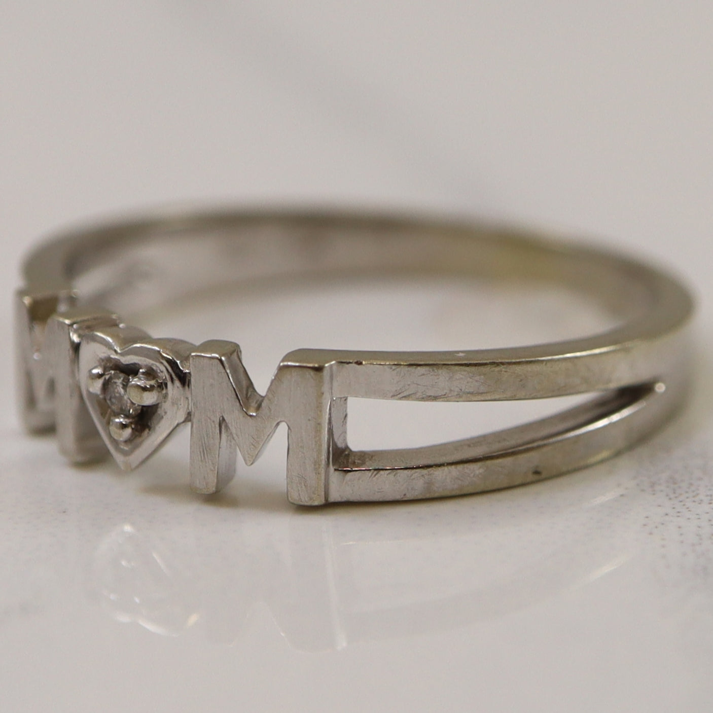 Diamond Mom Ring | 0.01ct | SZ 7 |