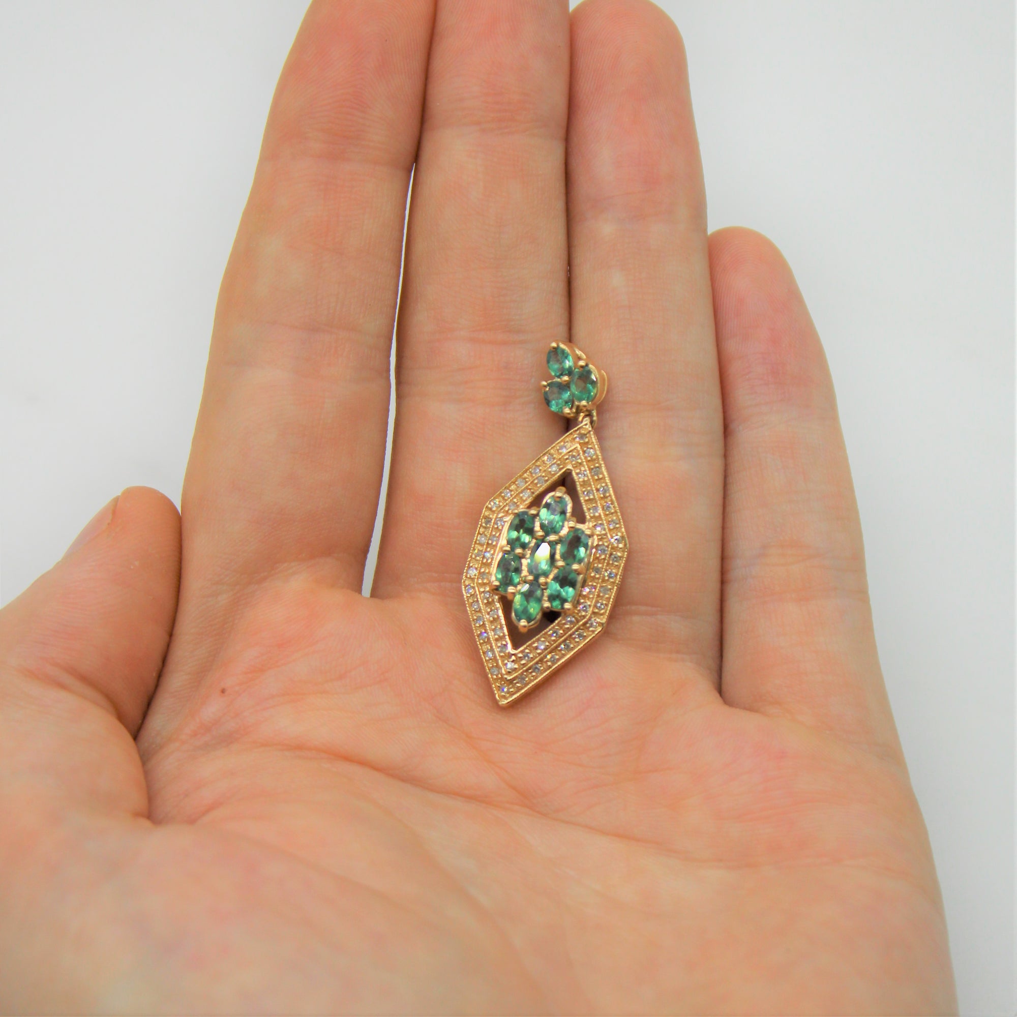 Green Sapphire & Diamond Pendant | 1.50ctw, 0.25ctw |