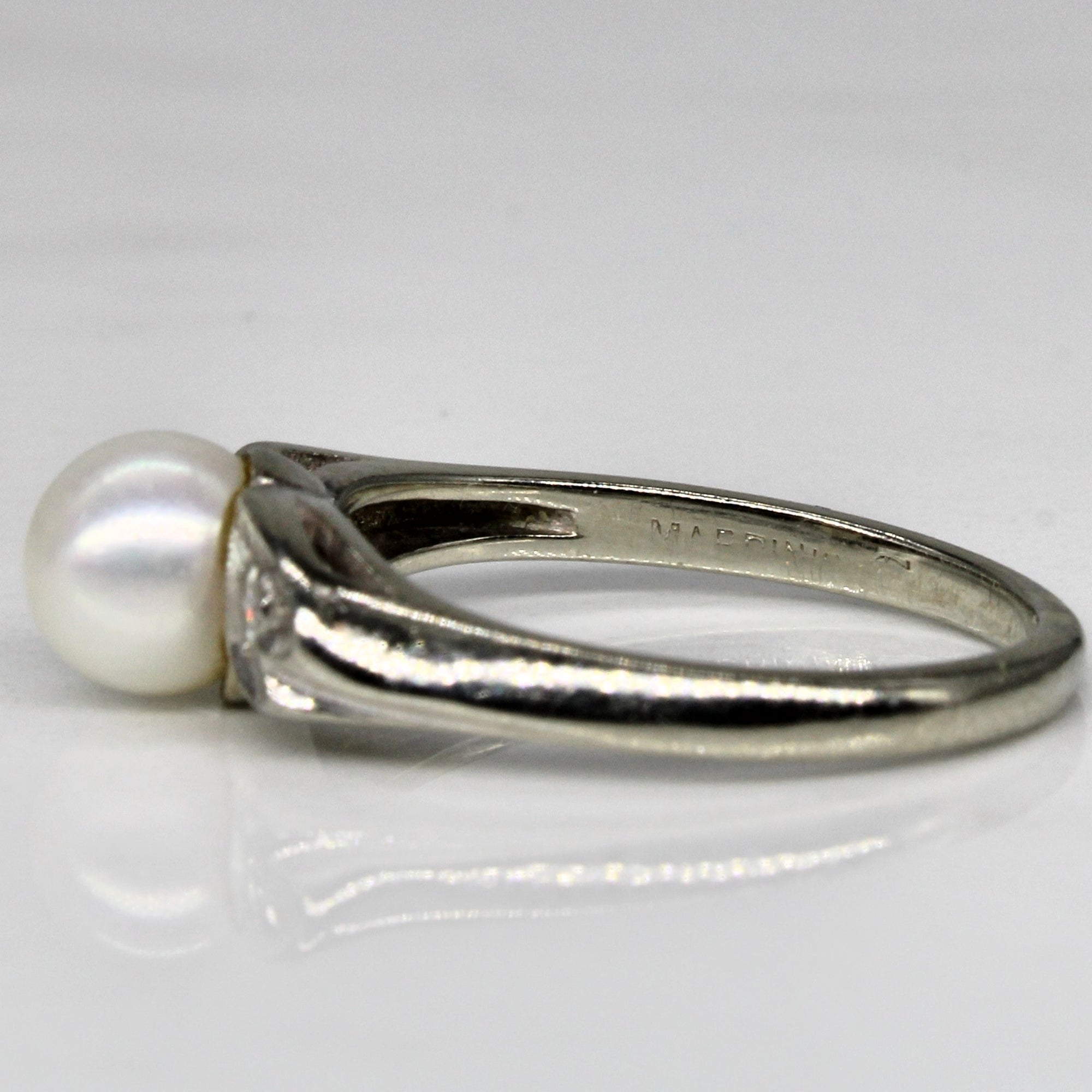 Heart Detailed Pearl & Diamond Ring | 0.03ctw | SZ 4.5 |