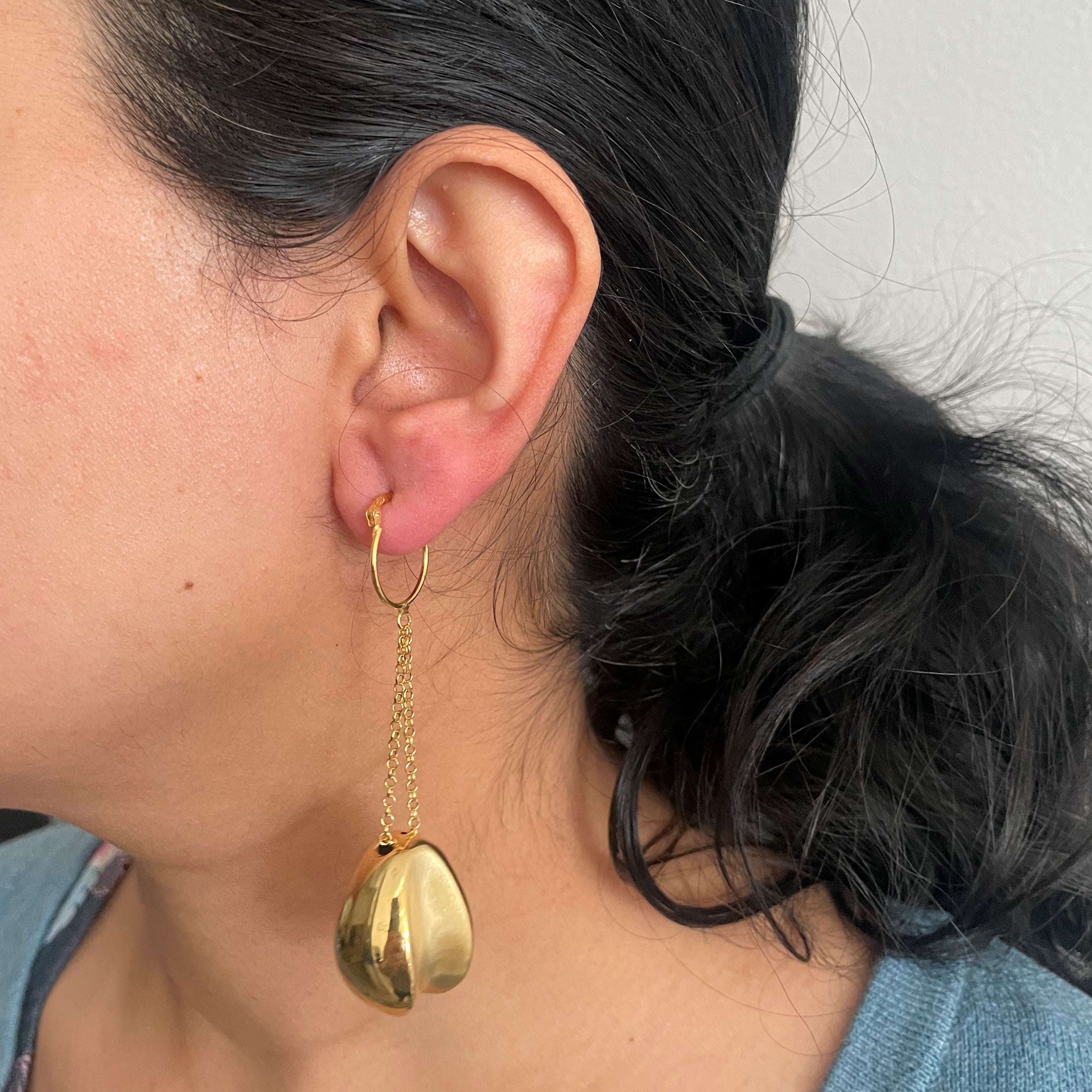 Yellow Gold Drop Earrings |