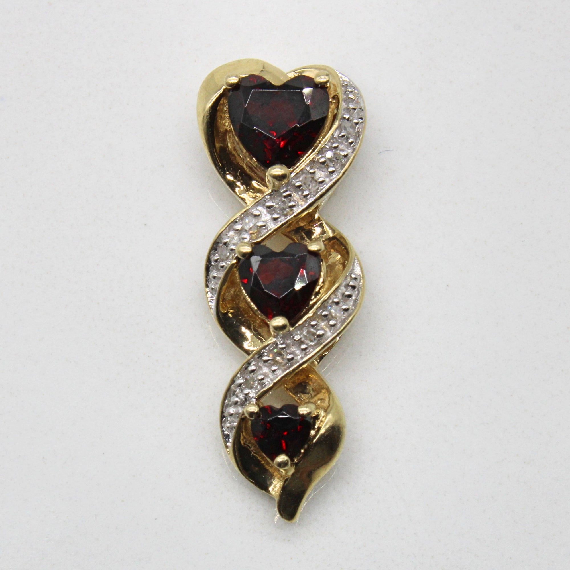 Garnet & Diamond Heart Pendant | 0.80ctw, 0.02ctw |