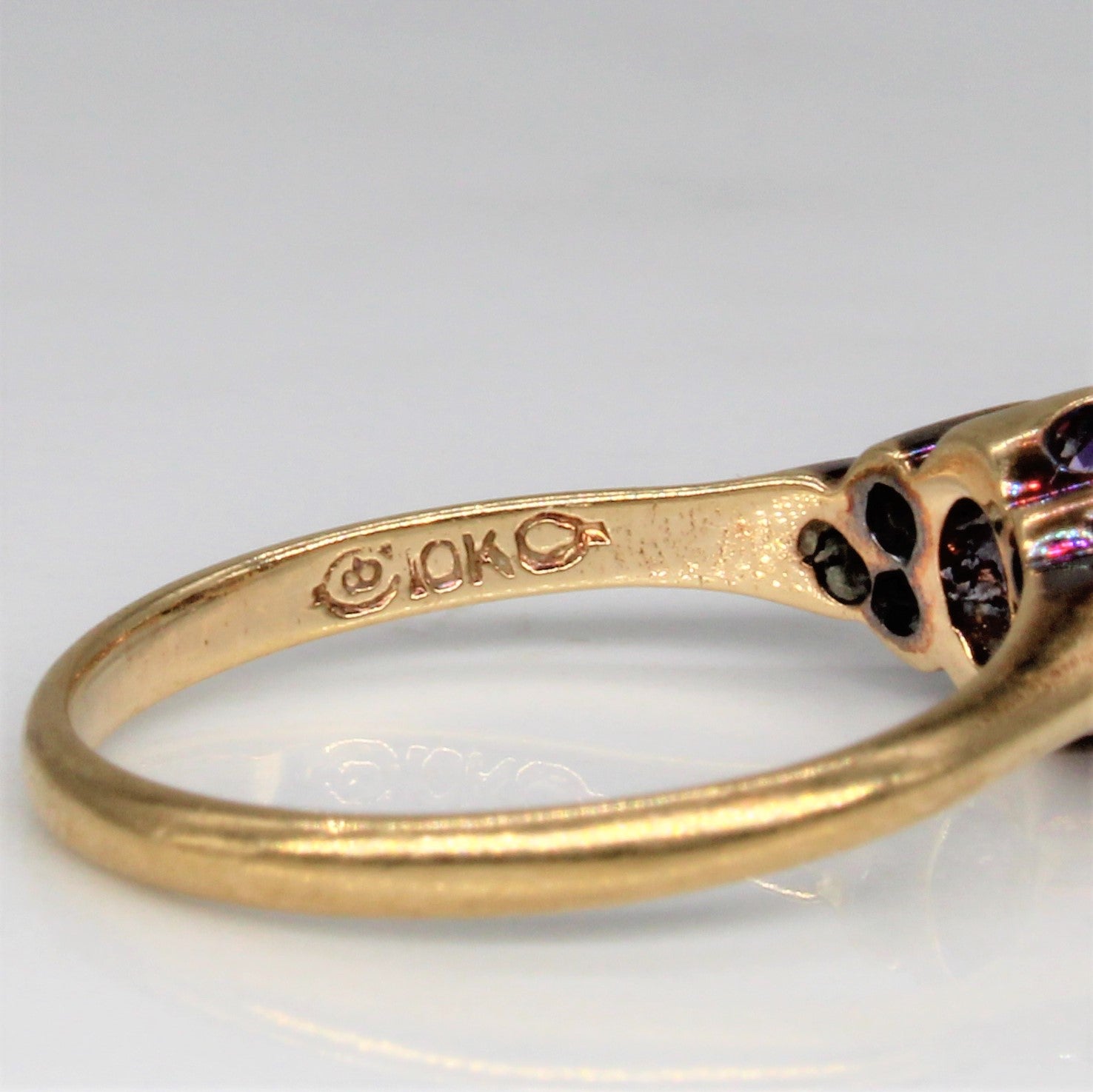 Early 1900s Amethyst & Diamond Ring | 0.25ct, 0.09ctw | SZ 5.25 |