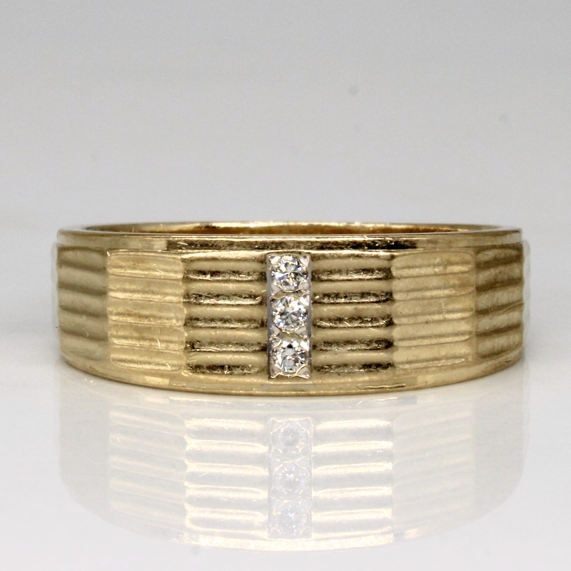 Vertical Diamond Band | 0.03ctw | SZ 10 |